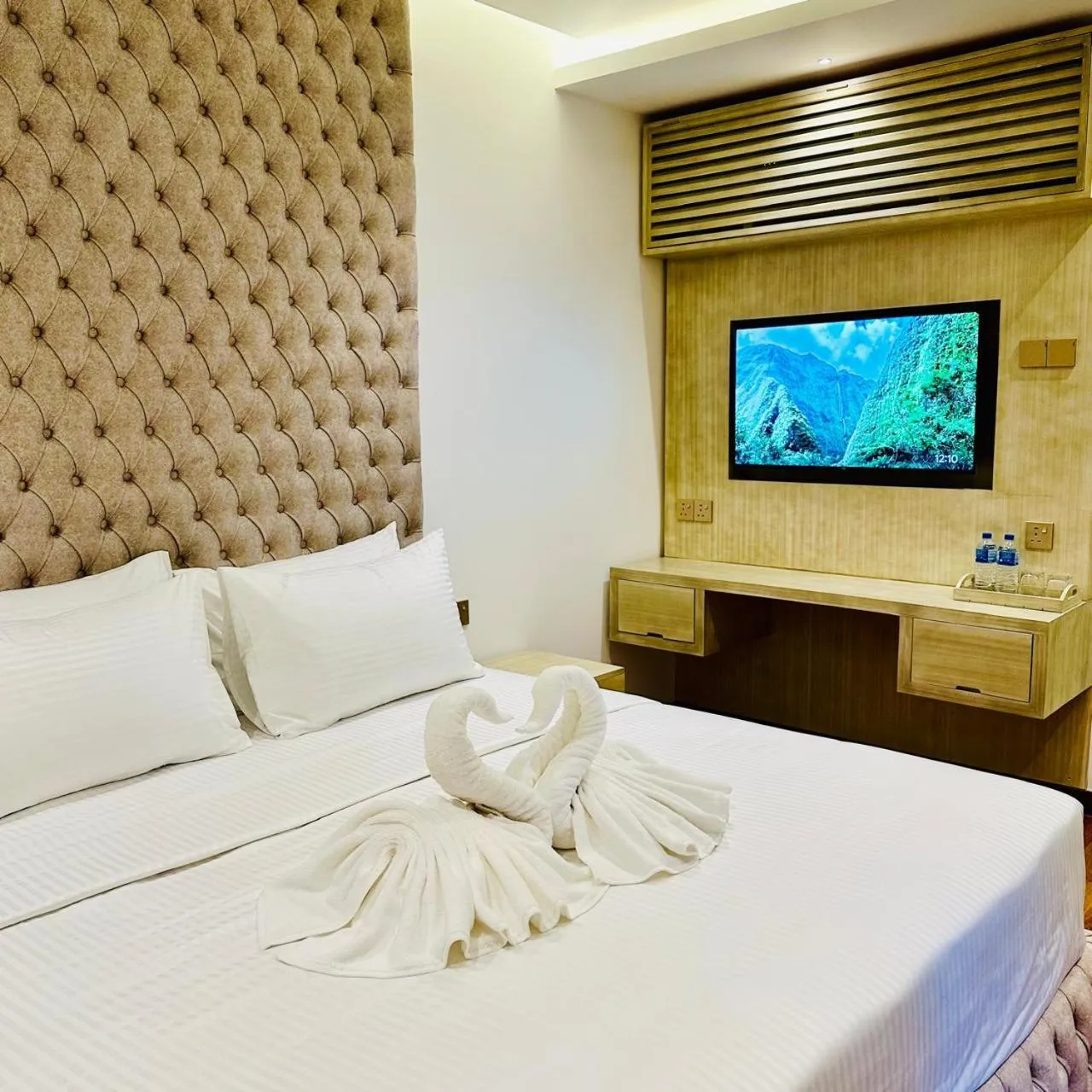 TV and multimedia, Bed in Kings Landing Unawatuna
