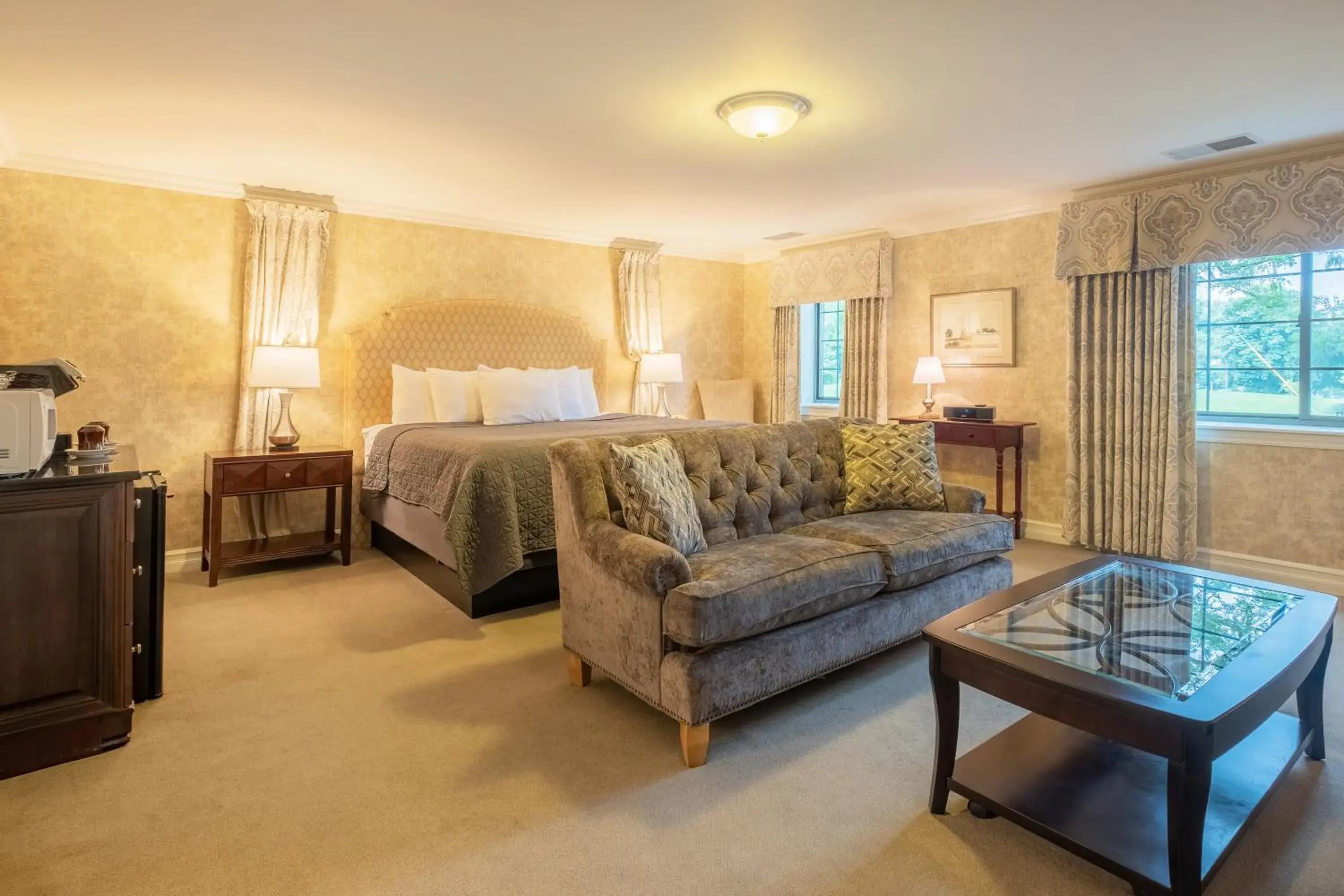 Bed in Red Coach Inn Bed in Red Coach Inn