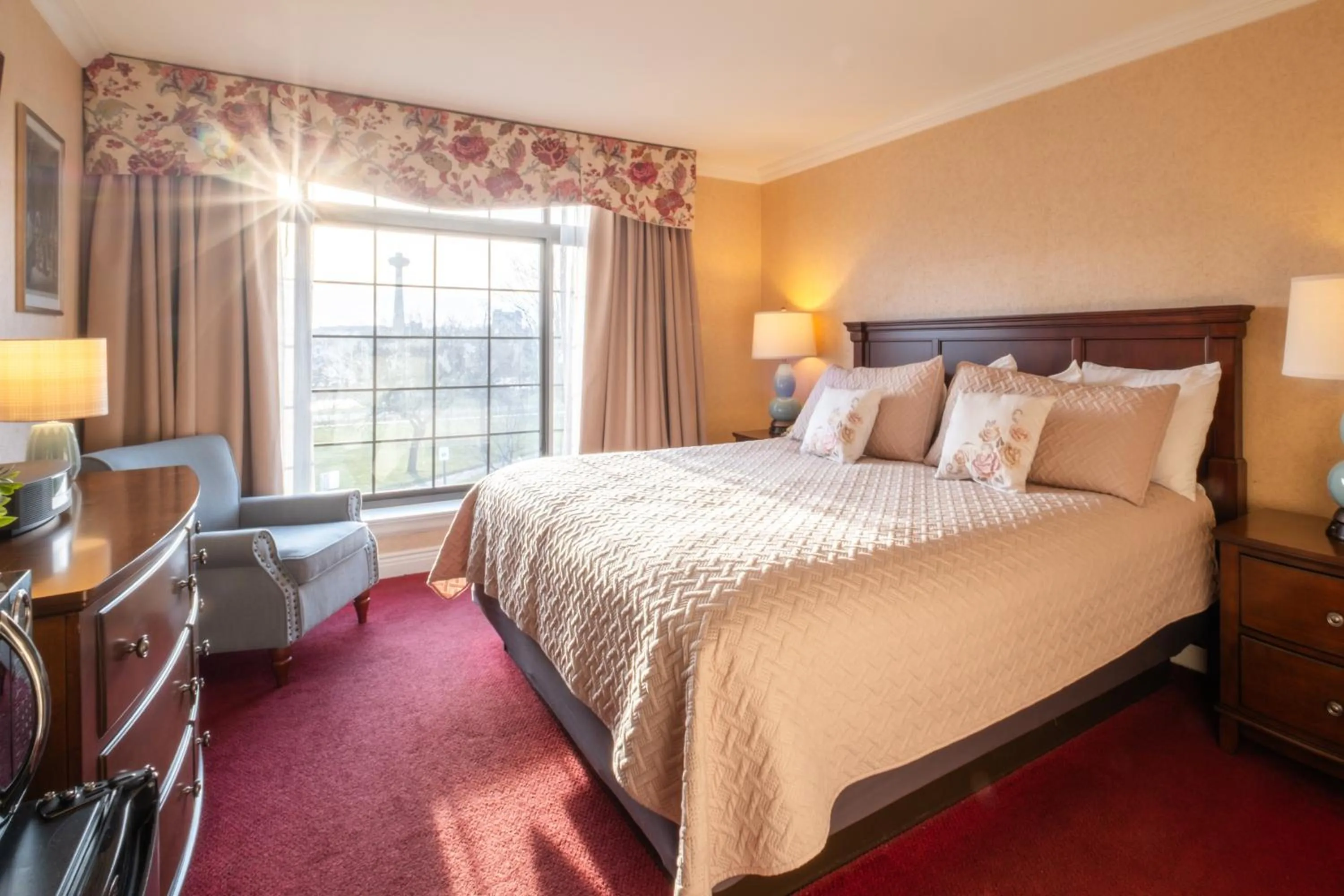 Bed in Red Coach Inn