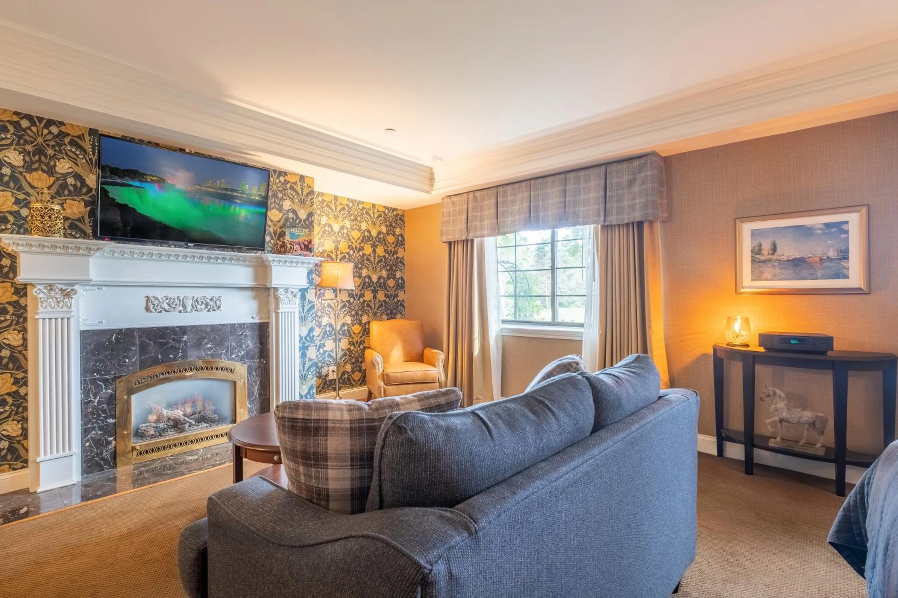 Seating area in Red Coach Inn