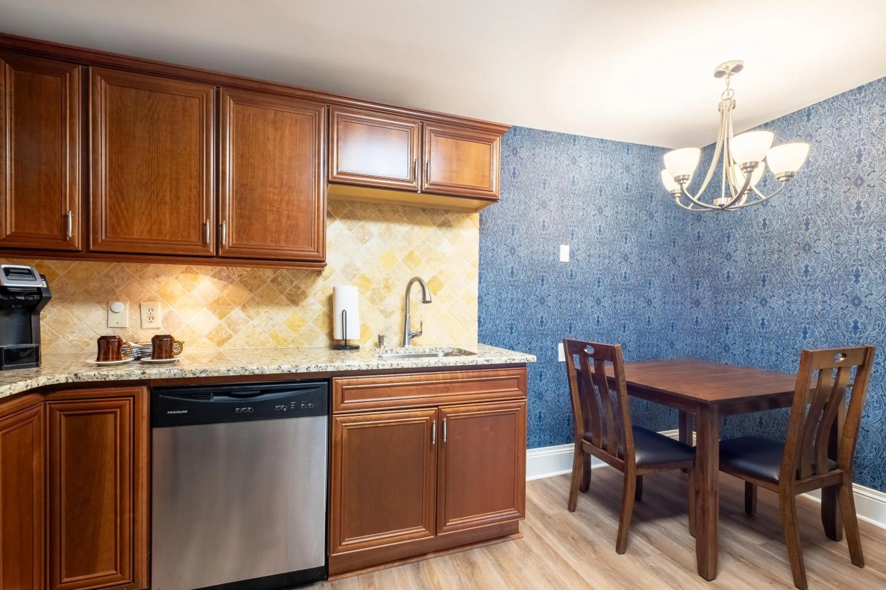 Kitchen or kitchenette in Red Coach Inn