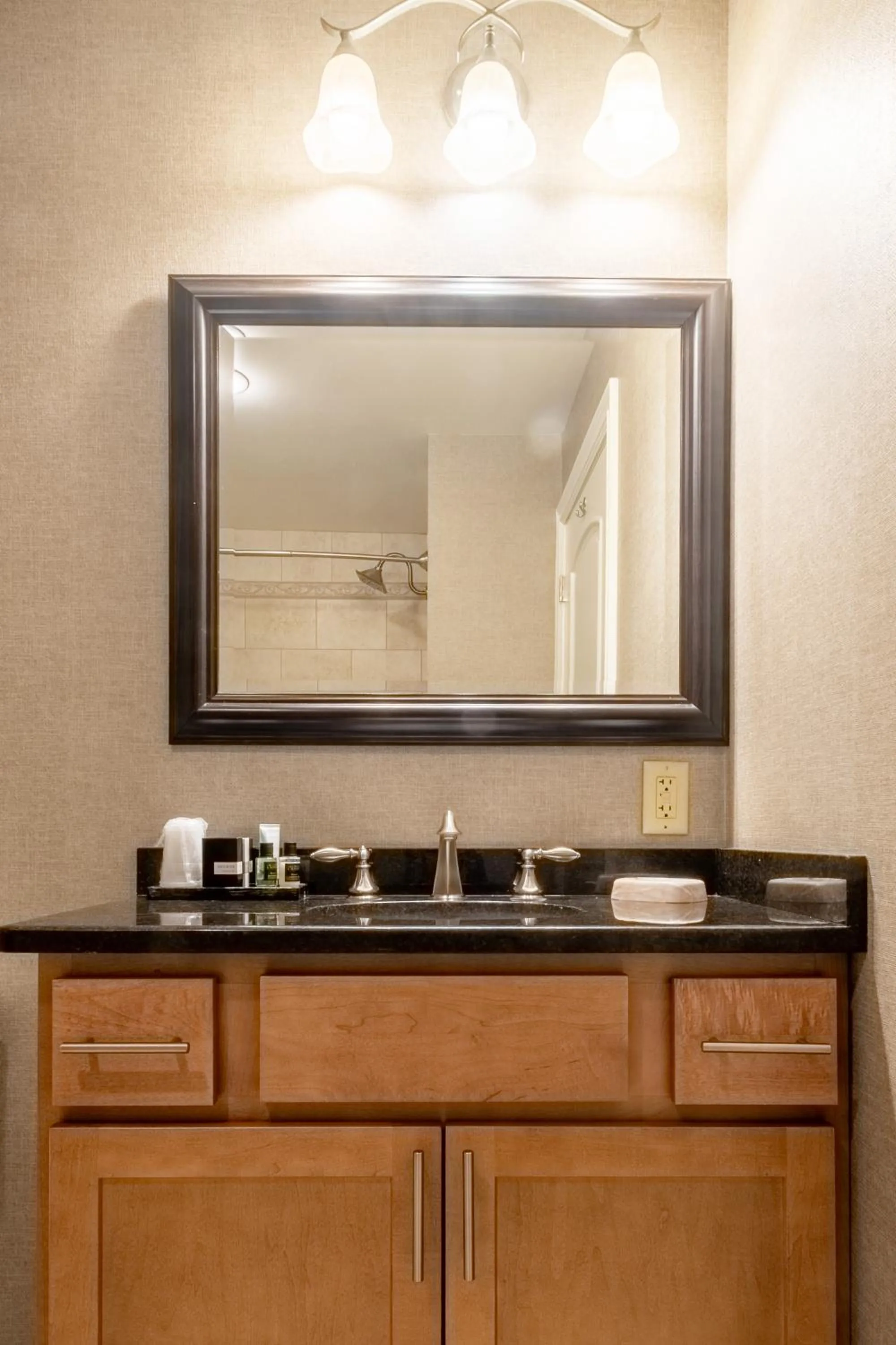 Bathroom in Red Coach Inn