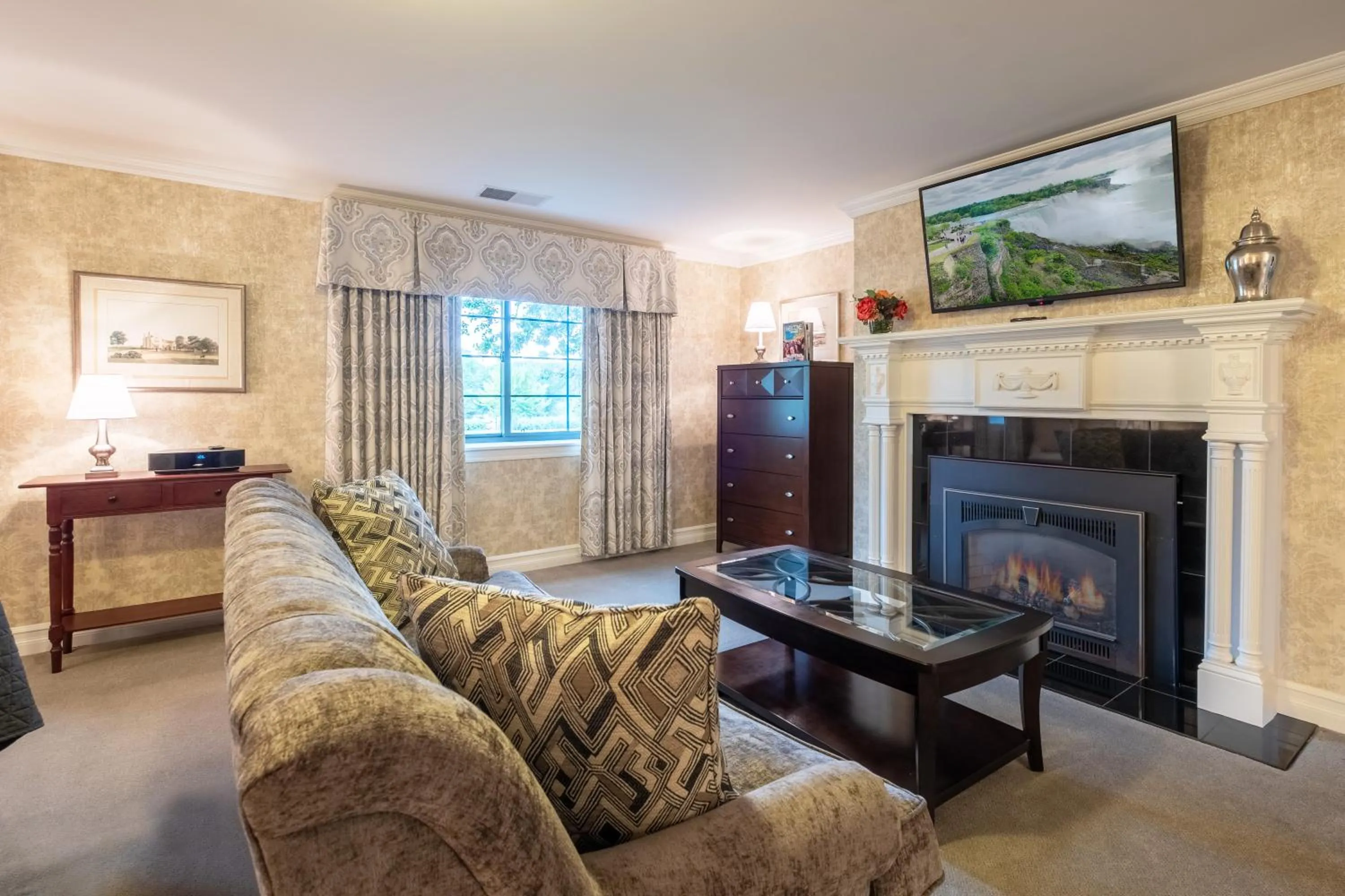 Seating area in Red Coach Inn
