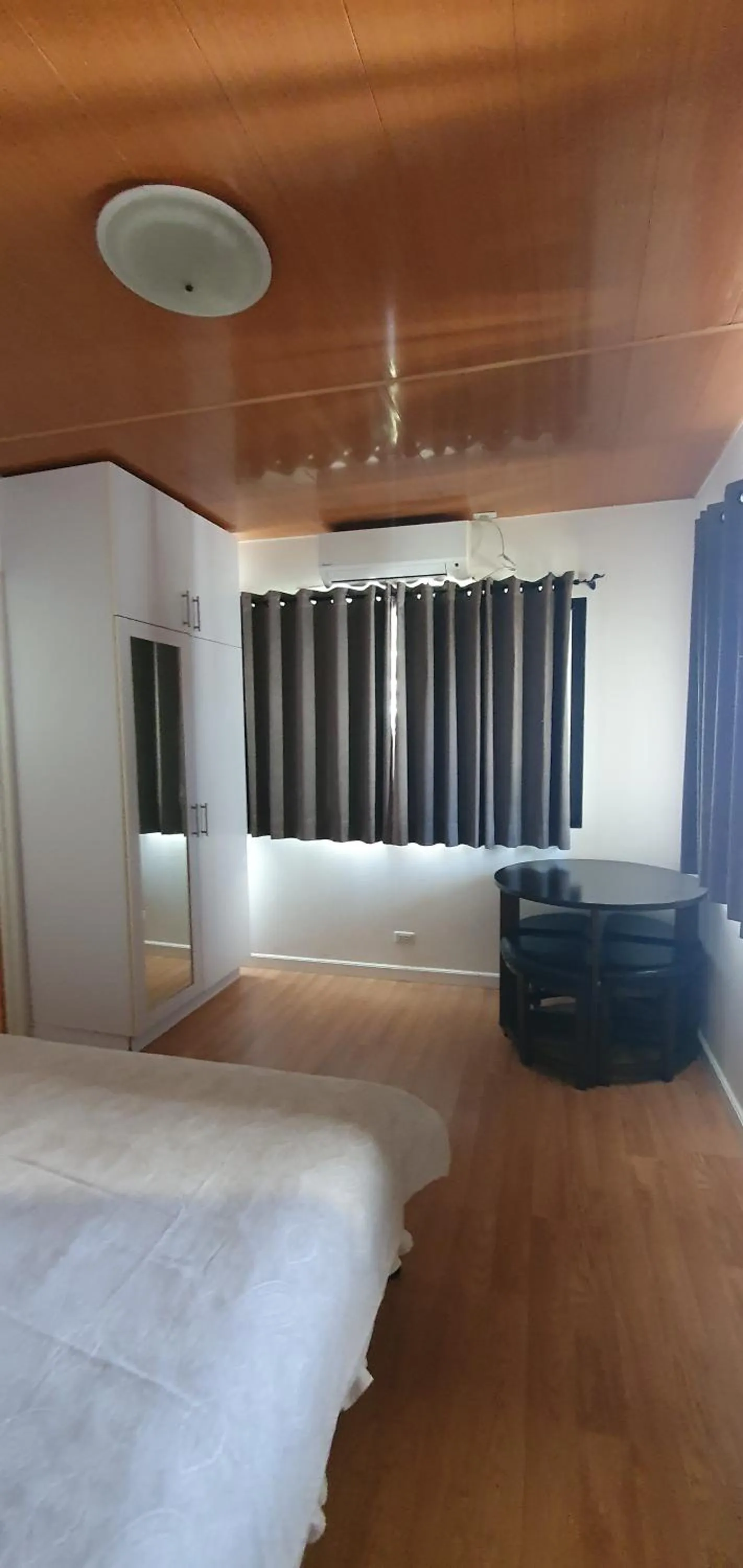 Bedroom, Bed in Lola's Guest House