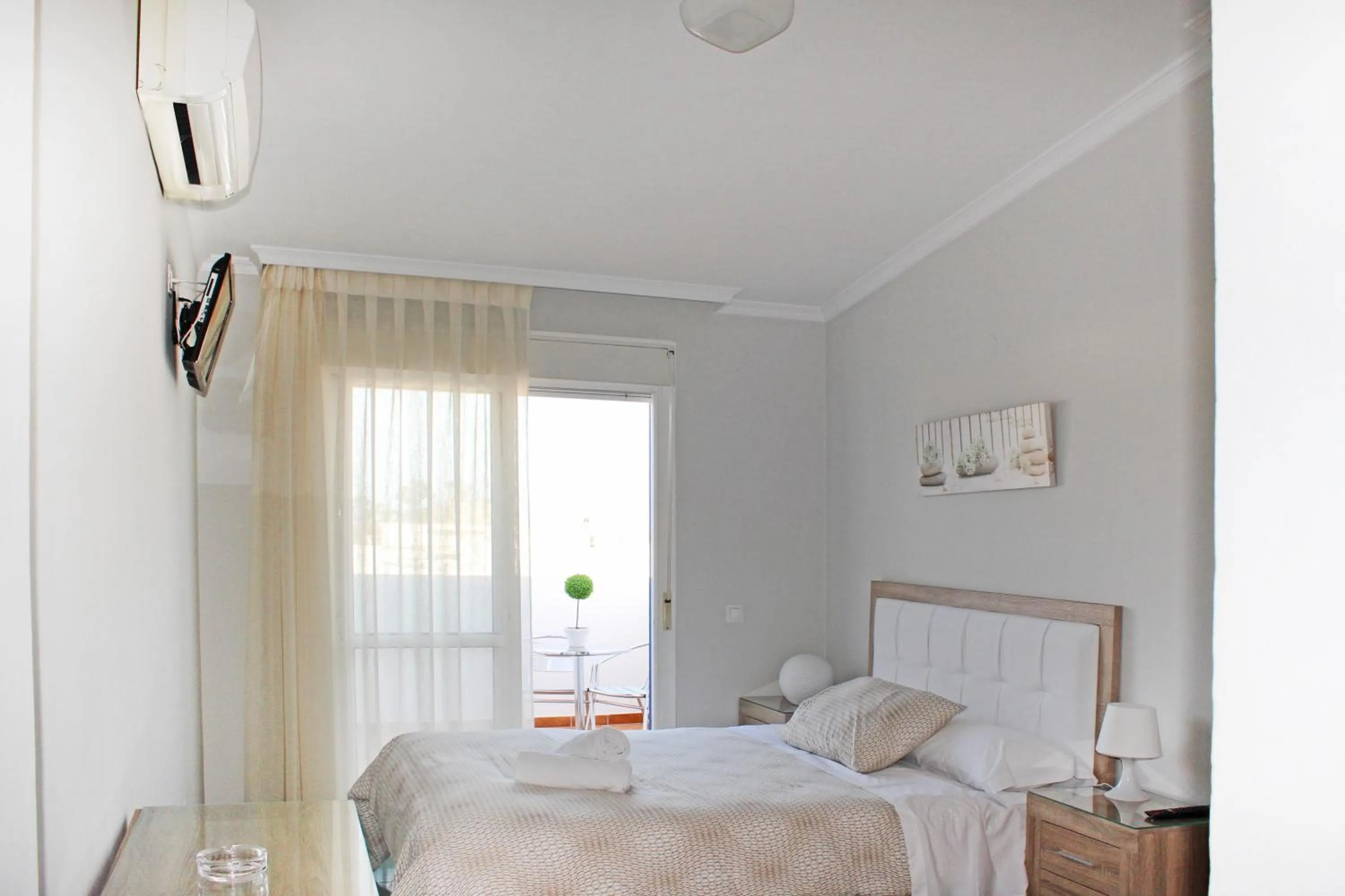 Bed in Hostal Acemar