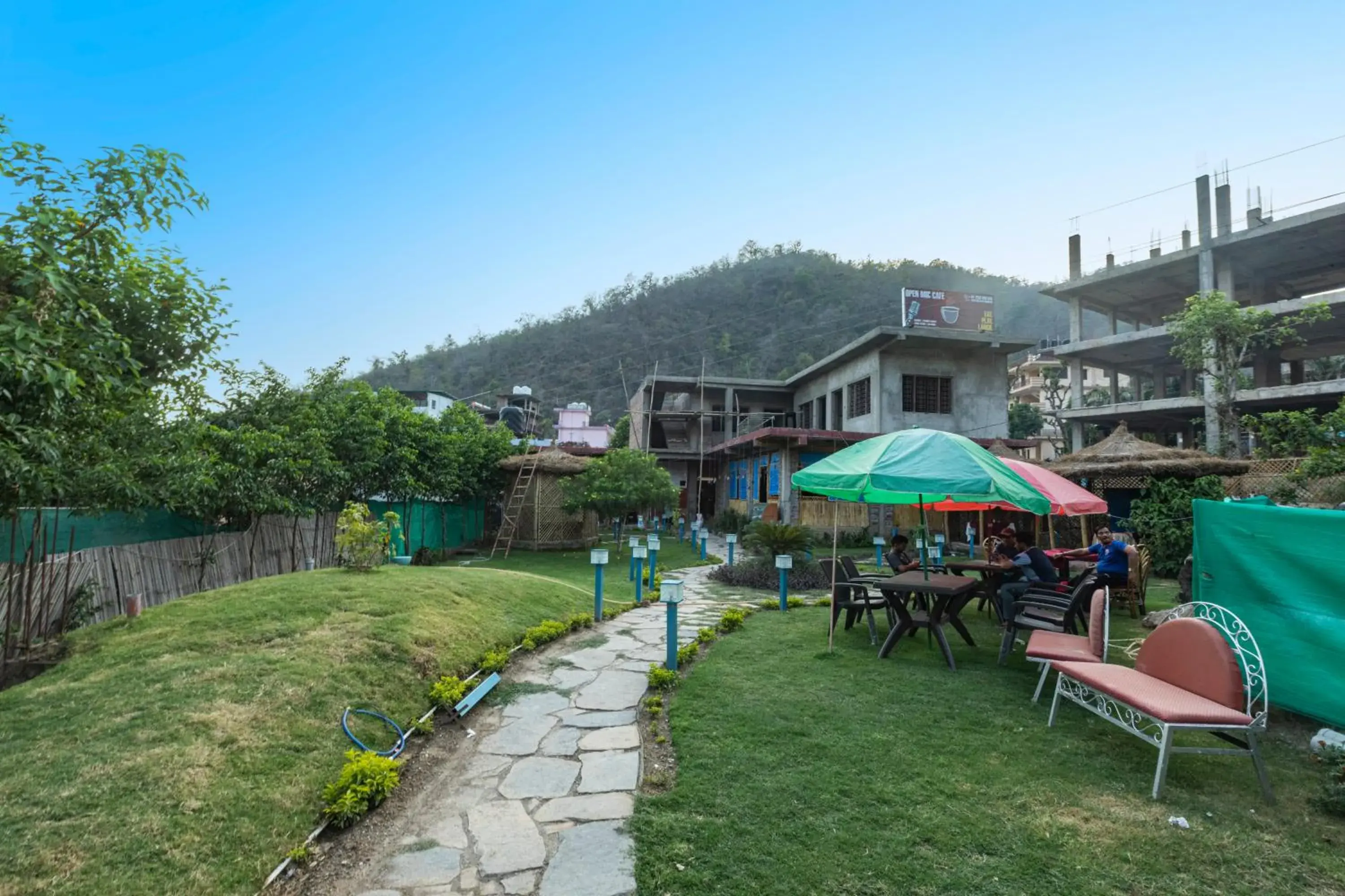 Restaurant/places to eat in Hotel Tapovan Cottage Restaurant/places to eat in Hotel Tapovan Cottage