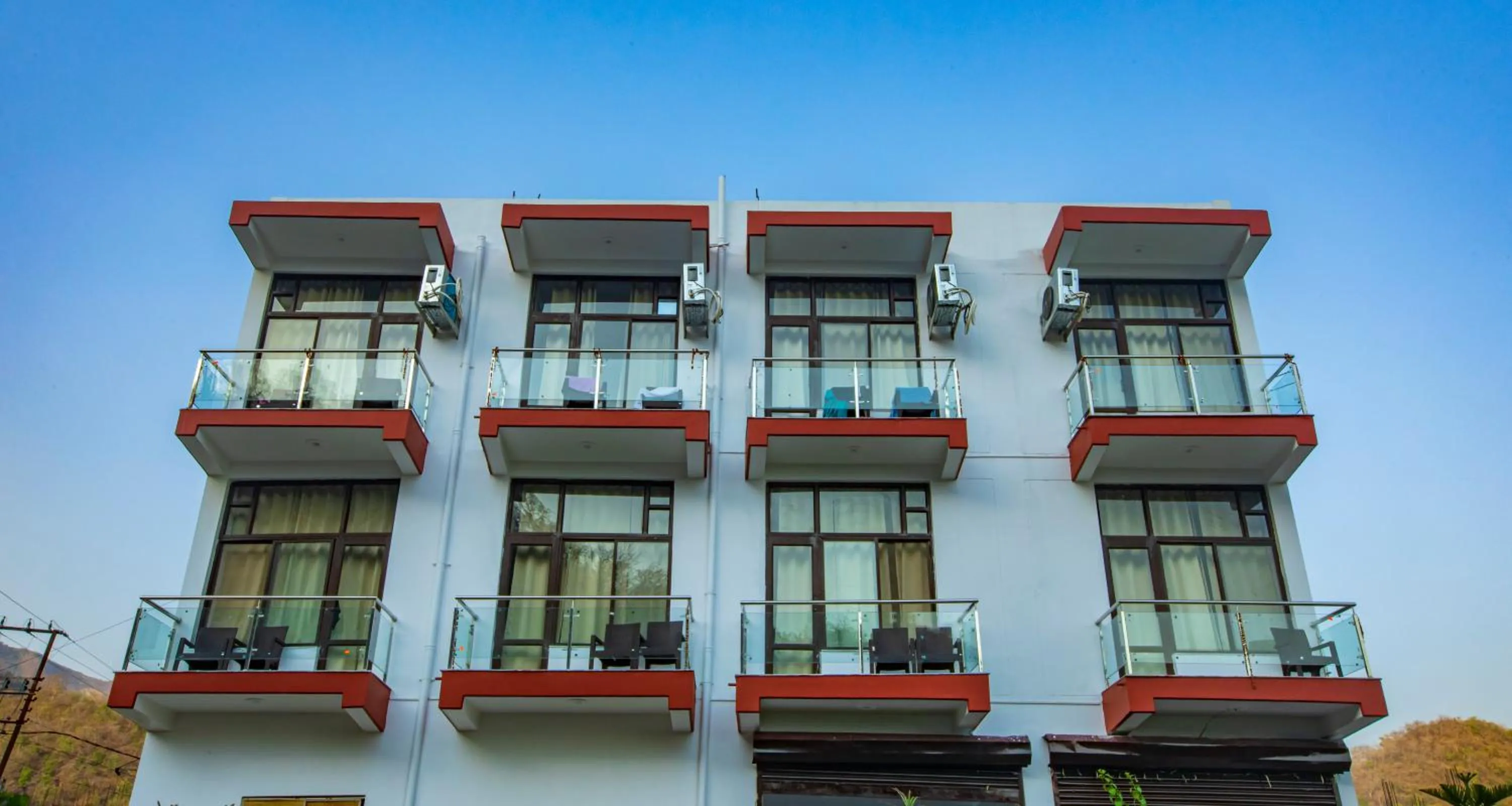 Property building in Hotel Tapovan Cottage