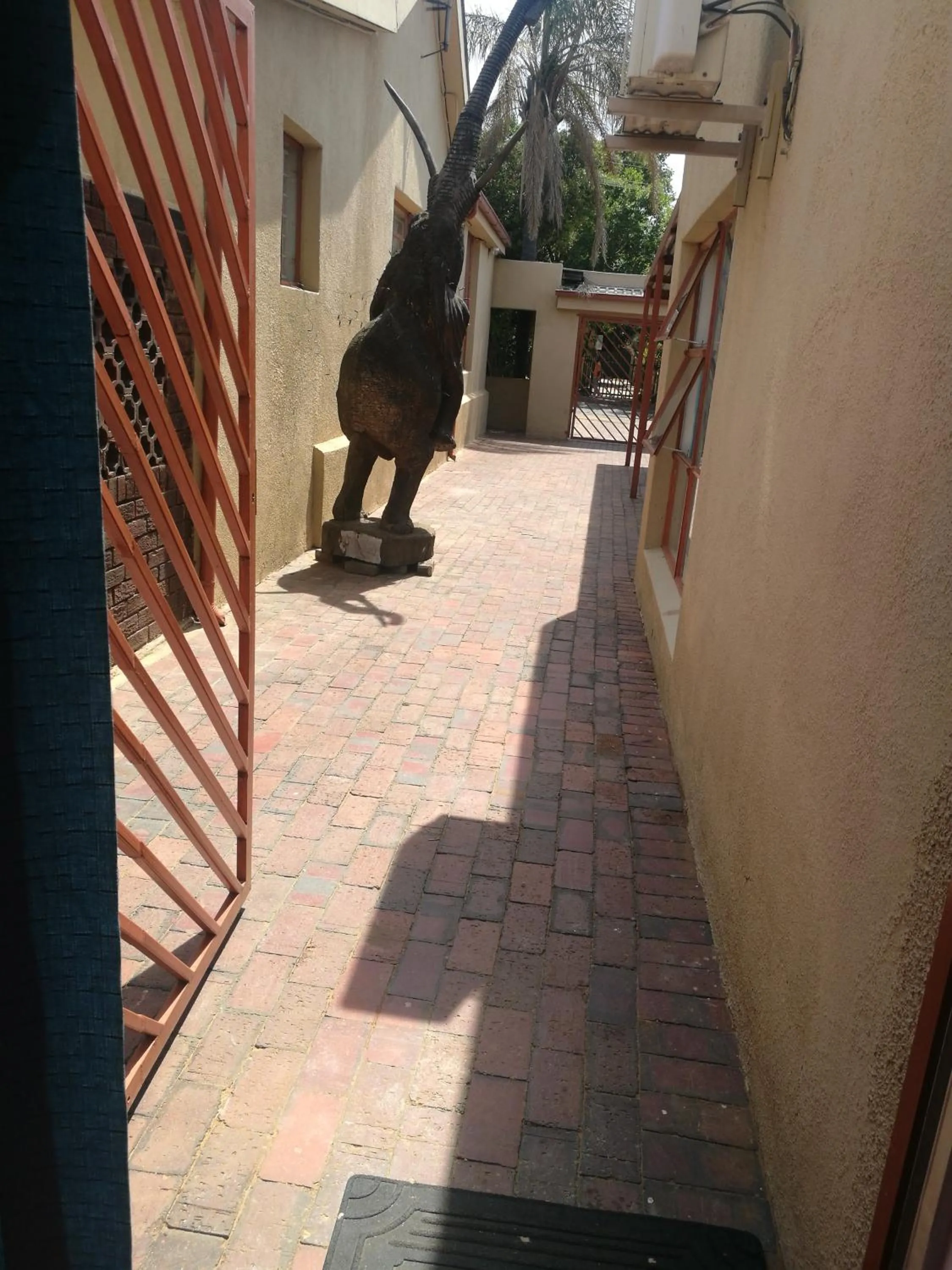 Naisar Sparkling Apartment