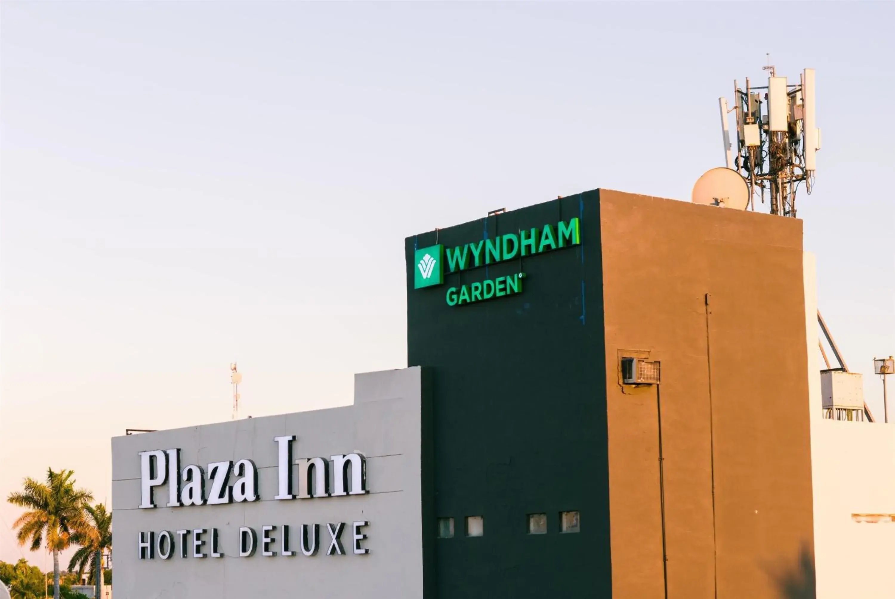 Property building in Wyndham Garden Los Mochis Plaza Inn Property building in Wyndham Garden Los Mochis Plaza Inn