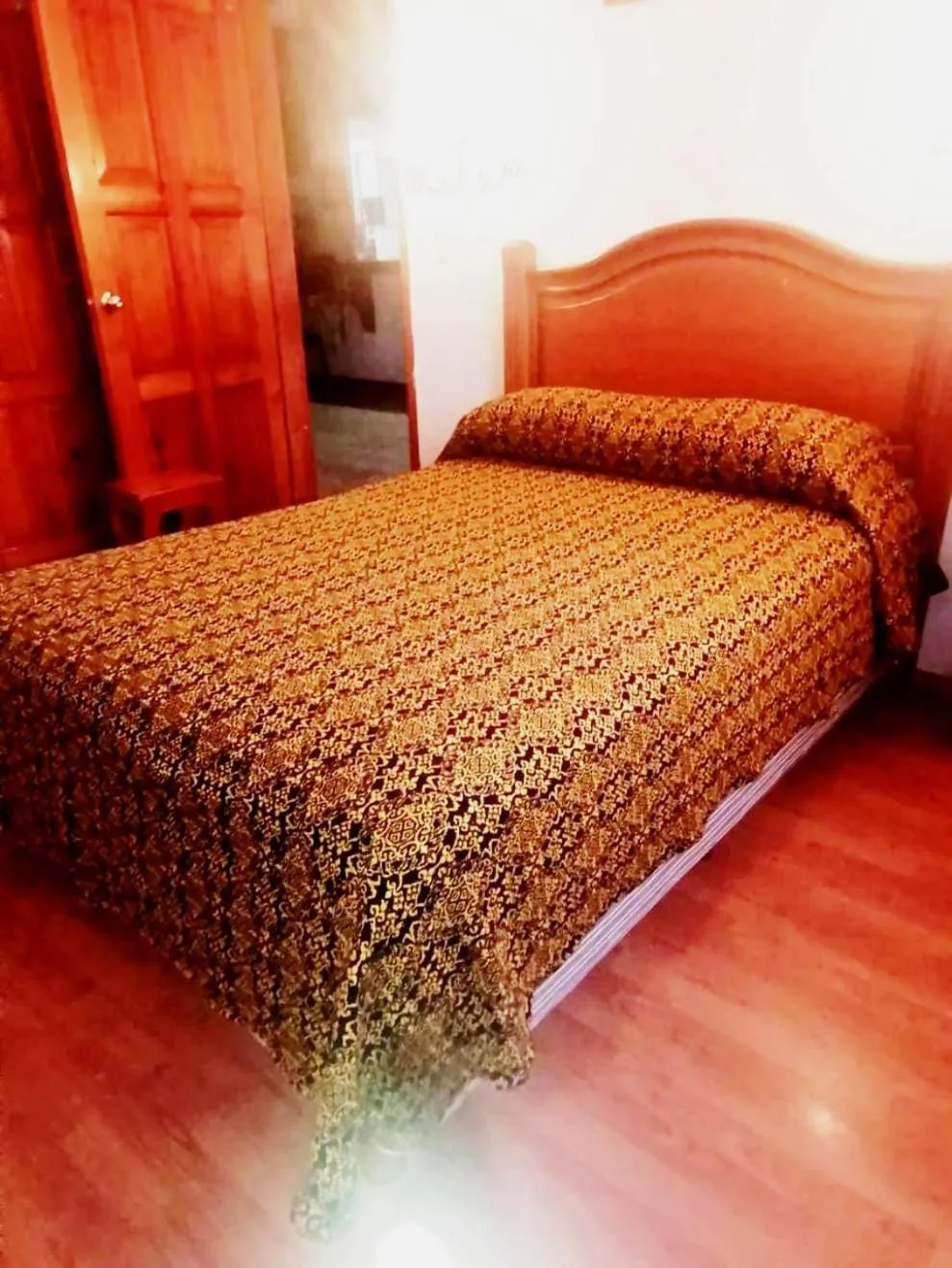 Photo of the whole room in Hotel Don Quijote