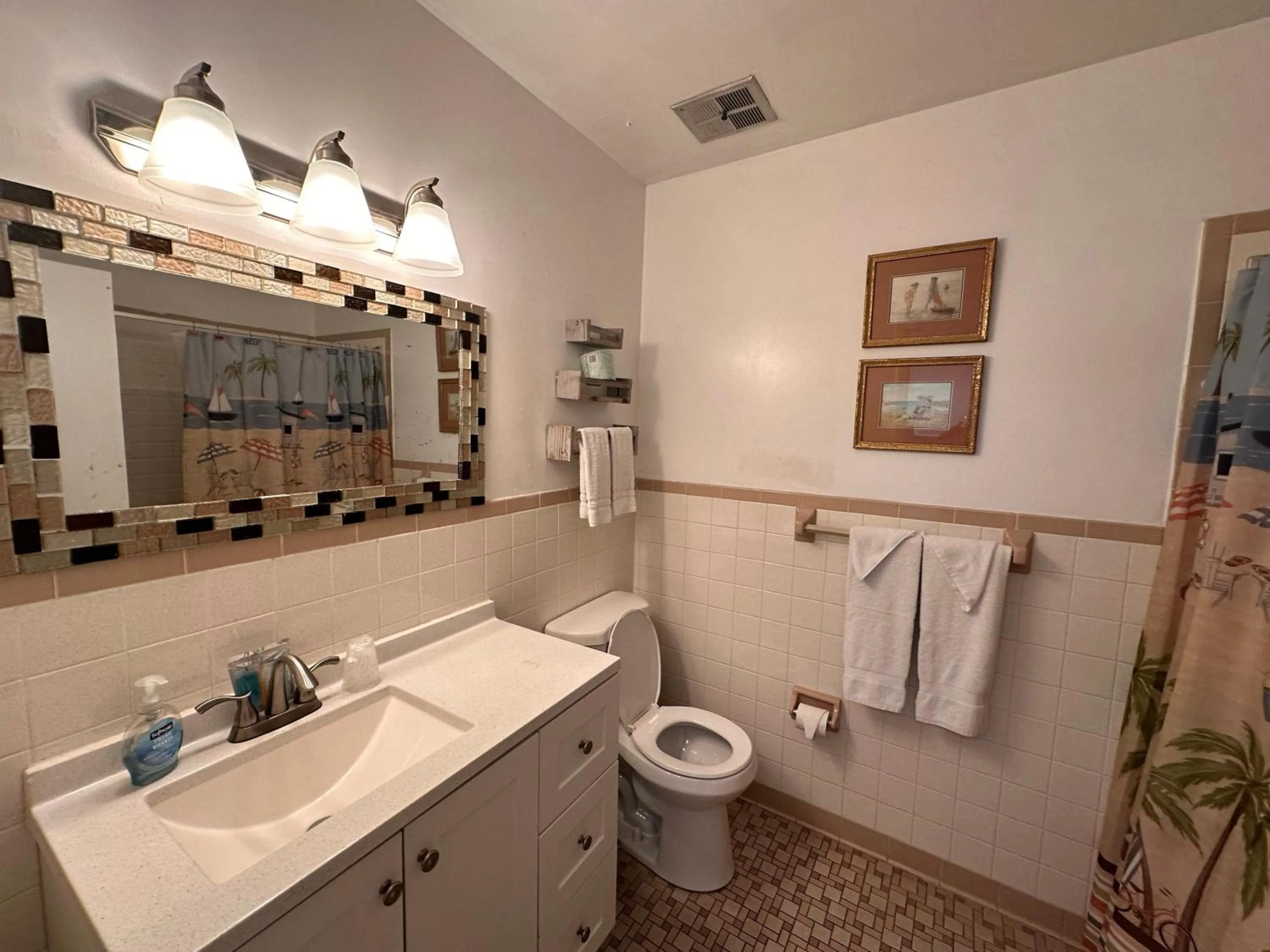 Bathroom in Malibu Resort Motel