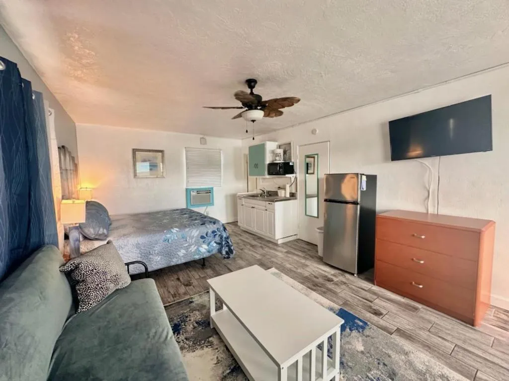 Photo of the whole room in Malibu Resort Motel