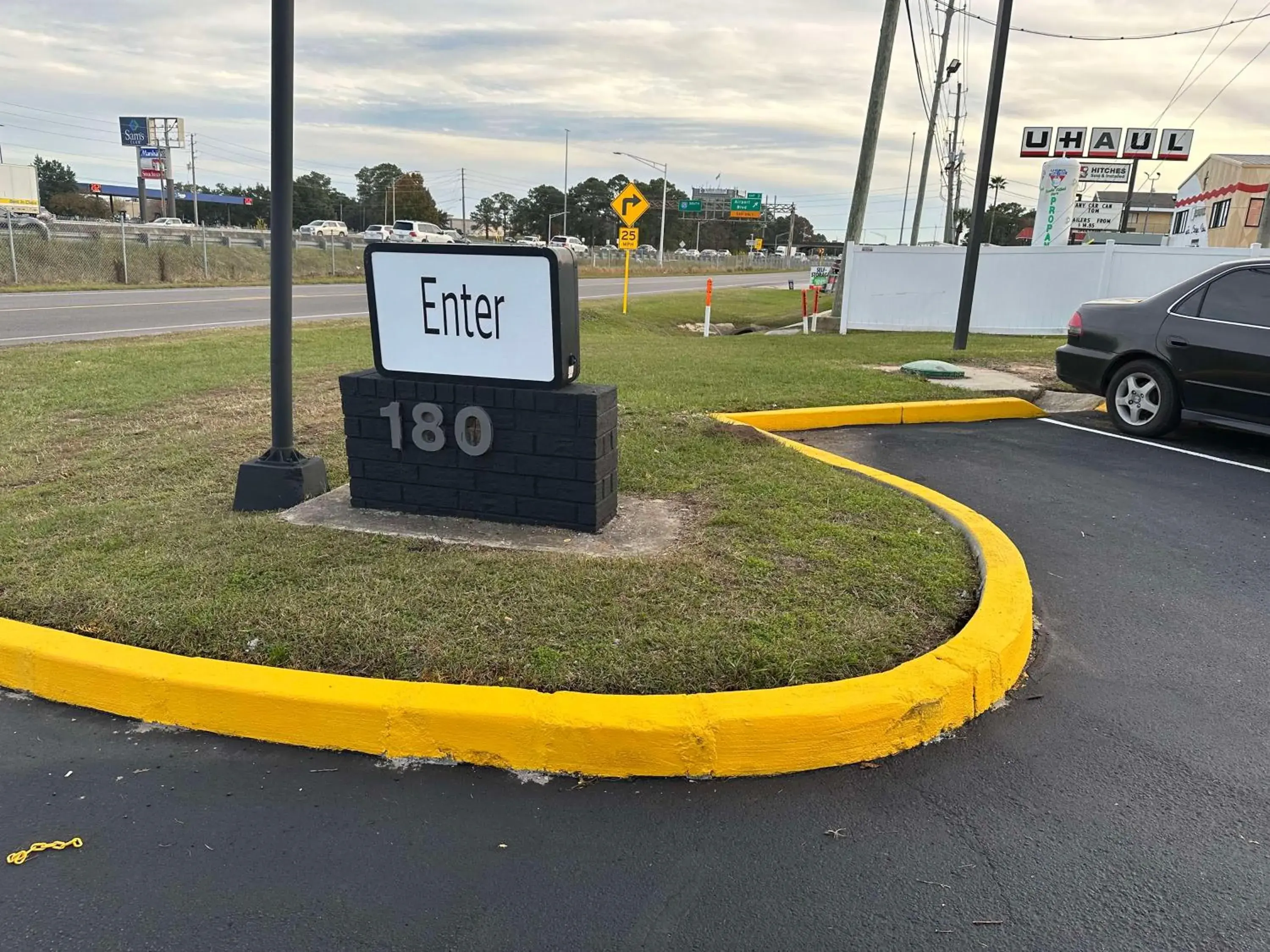 Property building in SureStay Plus by Best Western Mobile I-65 Property building in SureStay Plus by Best Western Mobile I-65