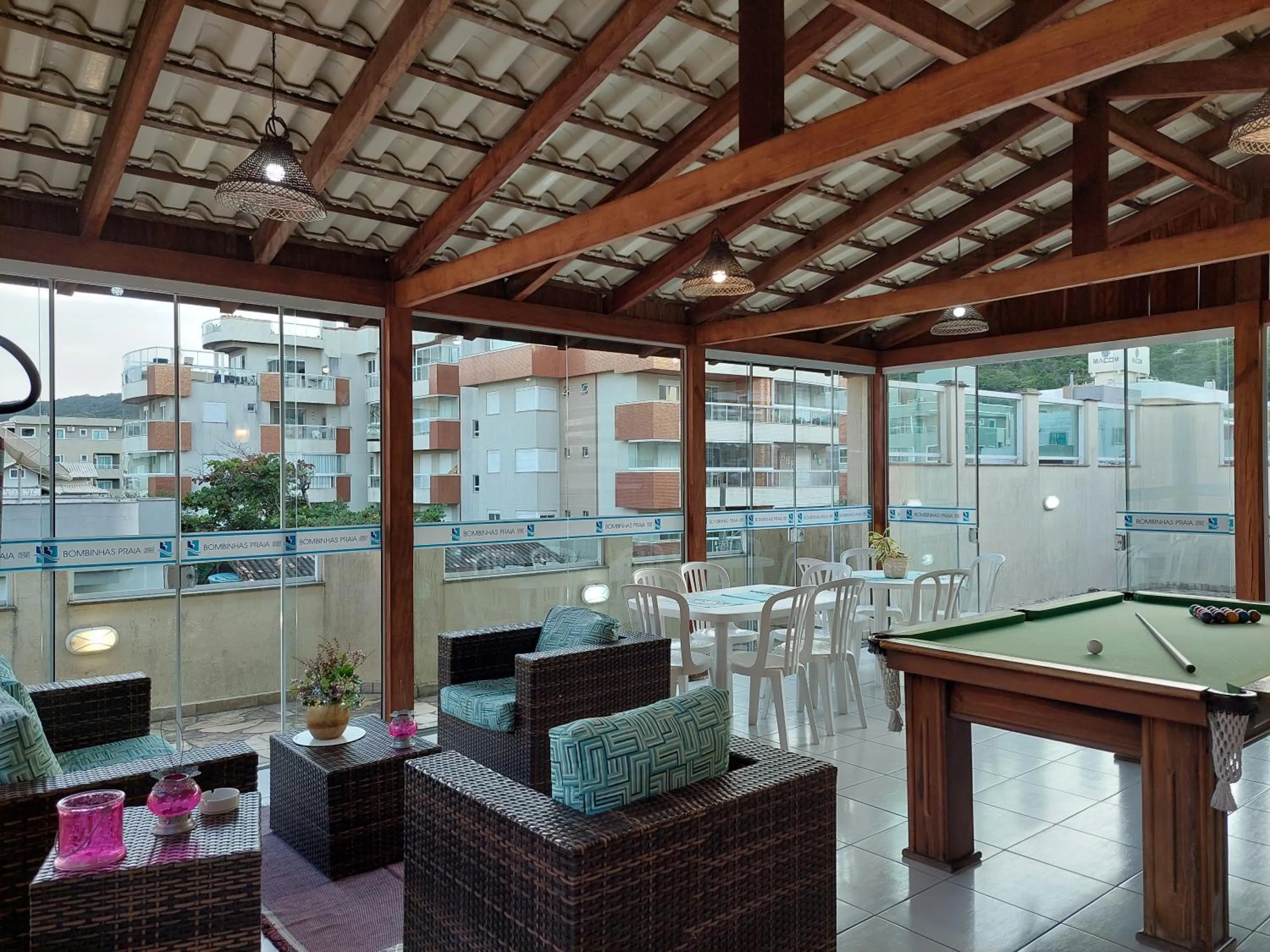Billiard in Bombinhas Praia Apart Hotel - unidade rua Bem Te Vi