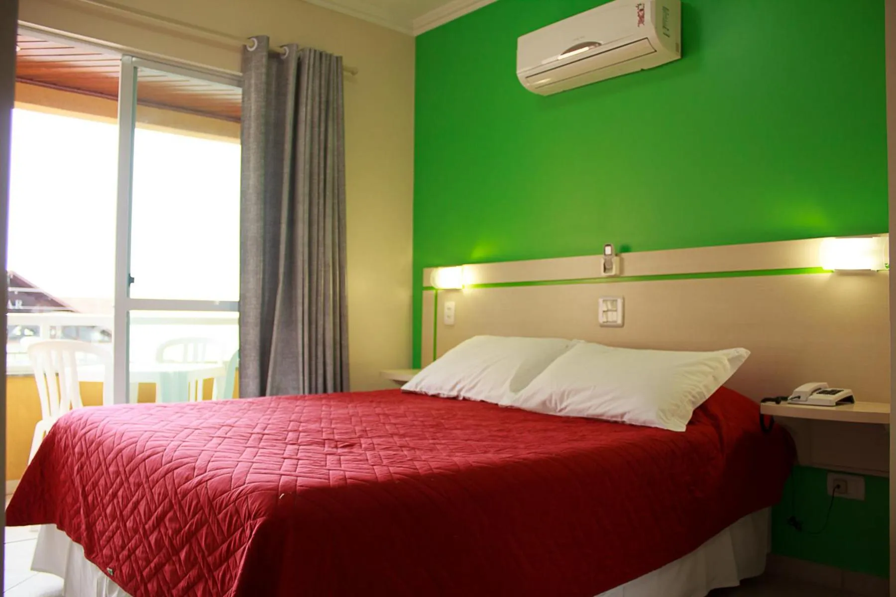 Bed in Bombinhas Praia Apart Hotel - unidade rua Bem Te Vi