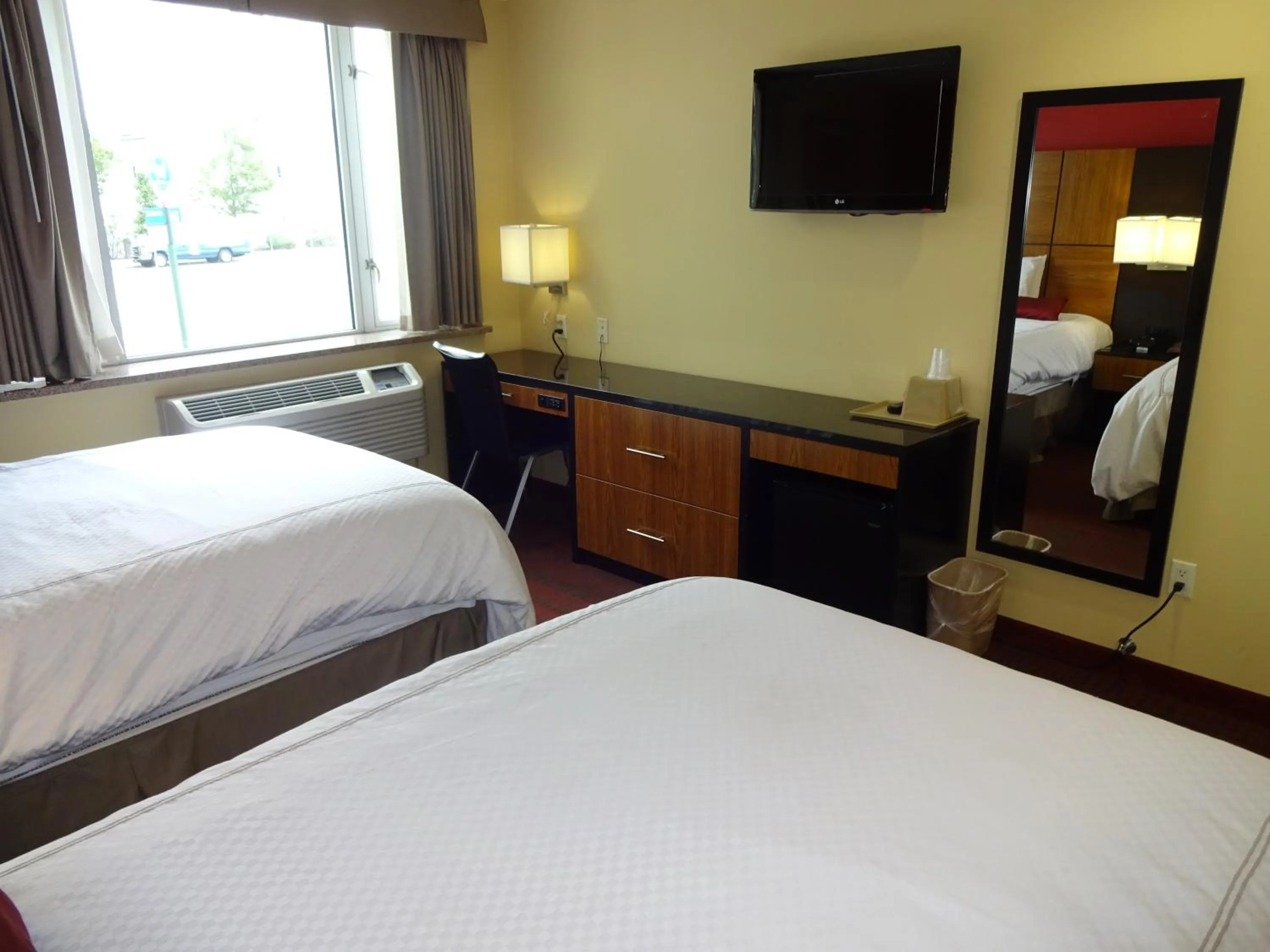 Bedroom, Bed in Hotel Bliss - Brooklyn