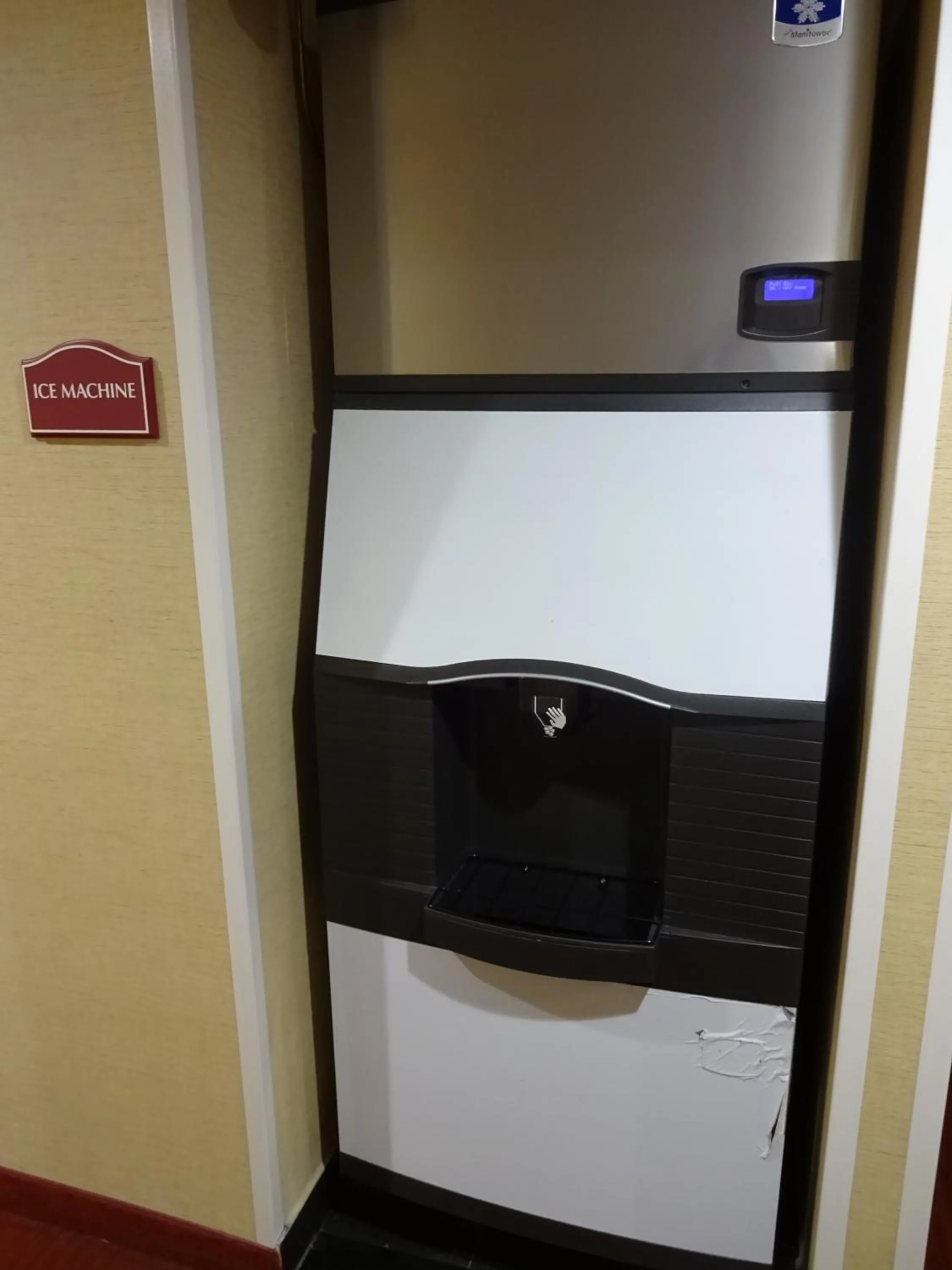 Food and drinks in Hotel Bliss - Brooklyn