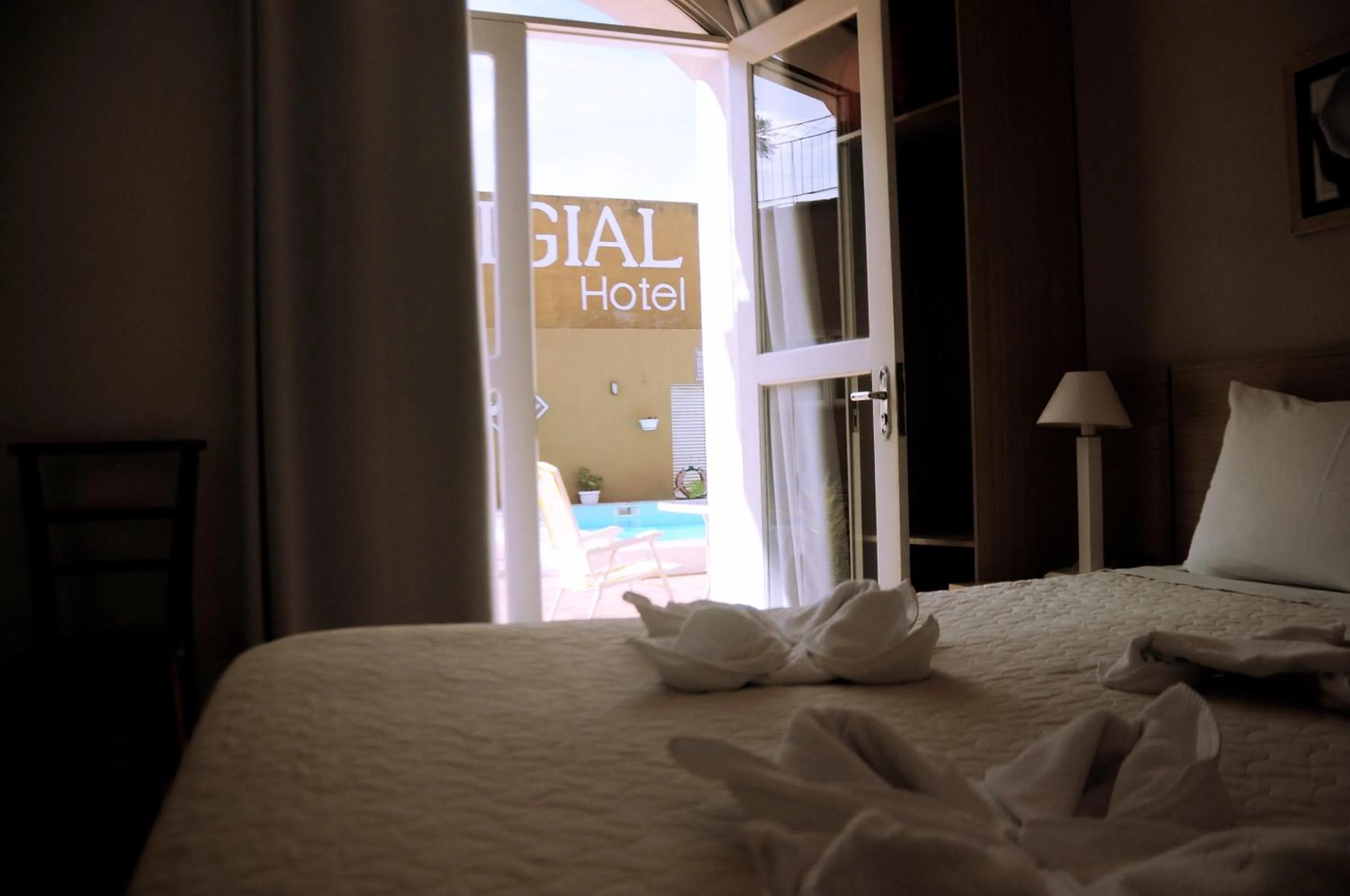 Bed in Crigial Hotel