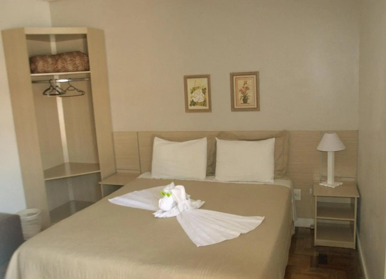 Photo of the whole room, Bed in Crigial Hotel