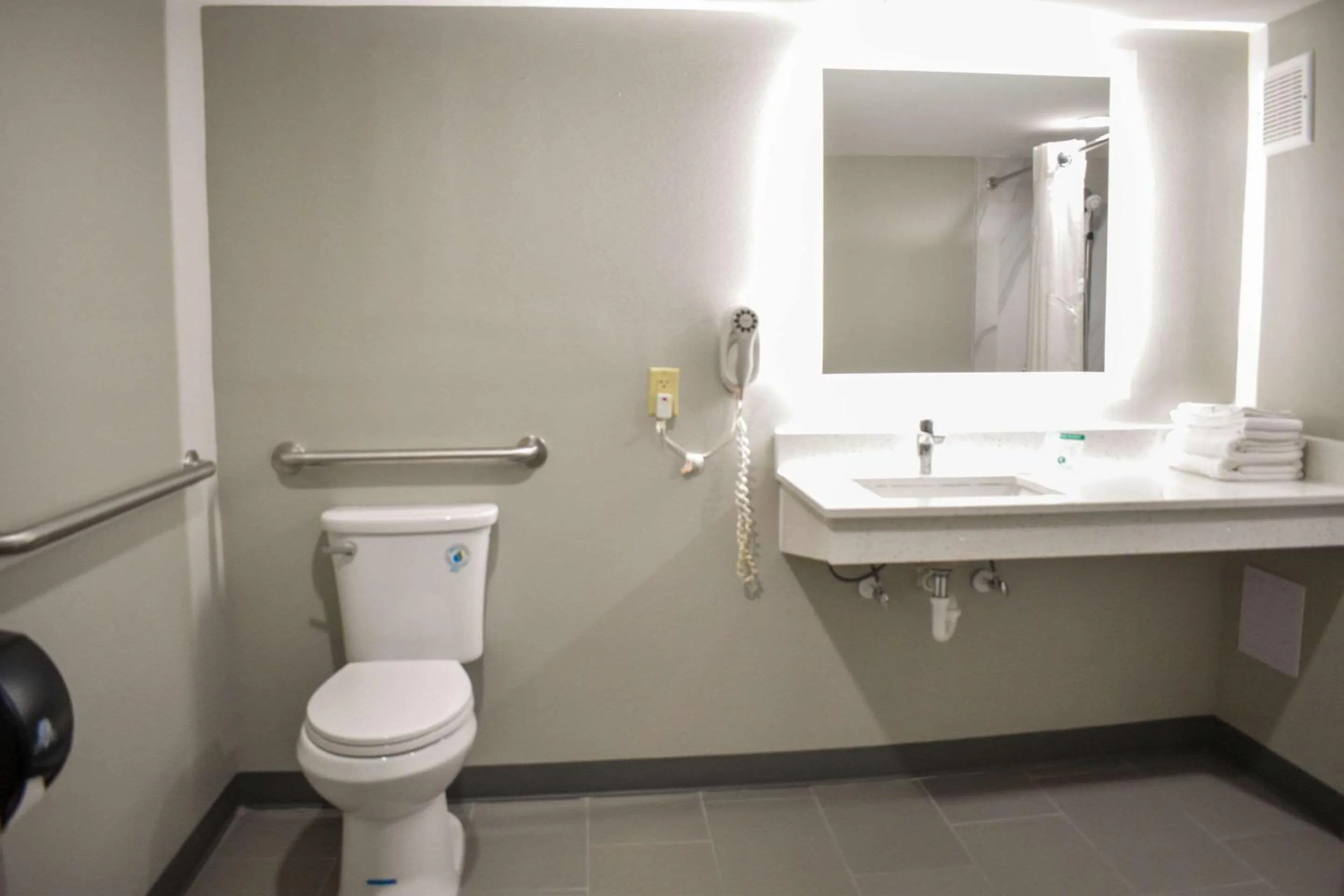 Bedroom in Rodeway Inn Hot Springs National Park Area