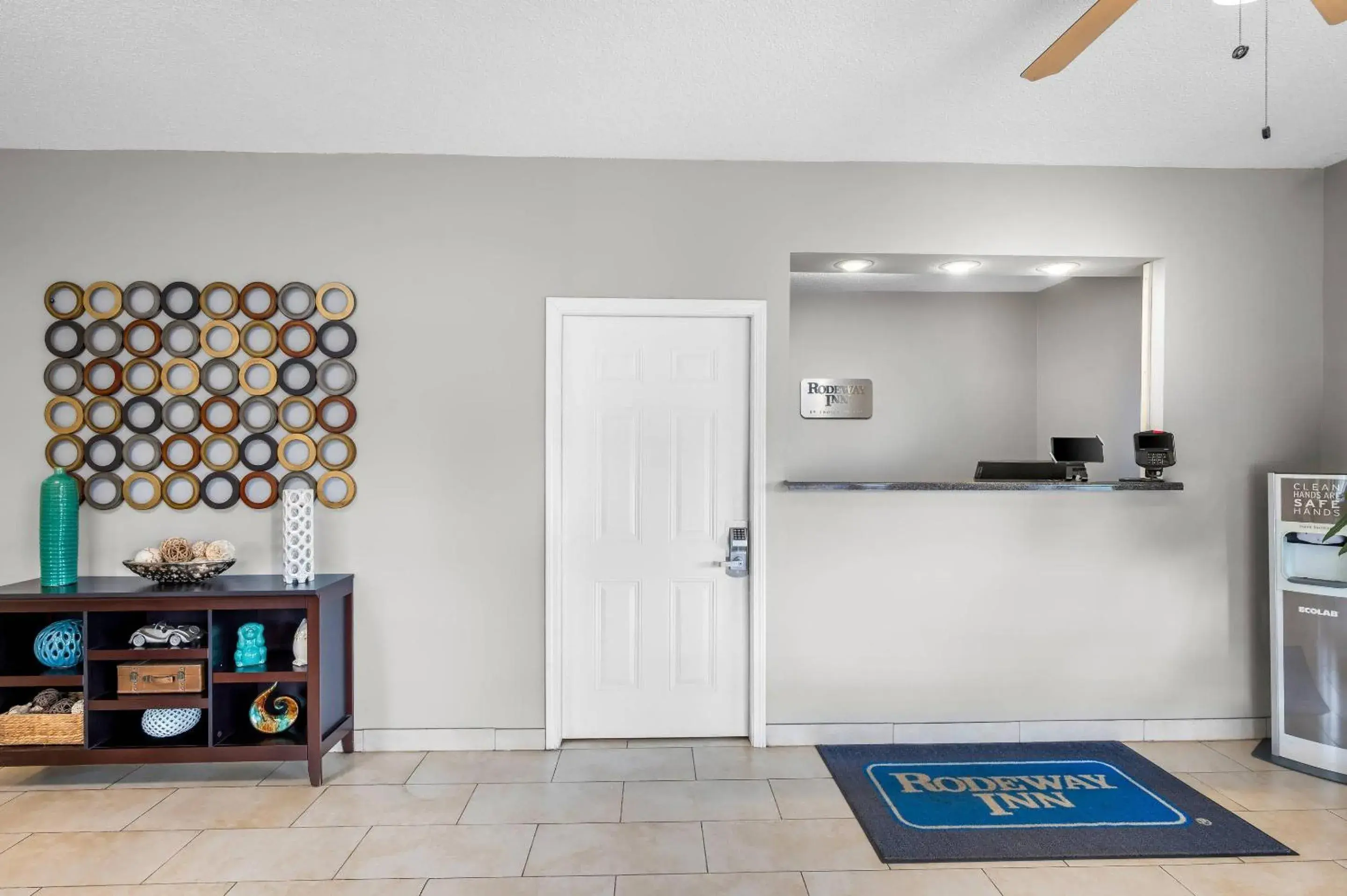 Lobby or reception in Rodeway Inn Hot Springs National Park Area Lobby or reception in Rodeway Inn Hot Springs National Park Area