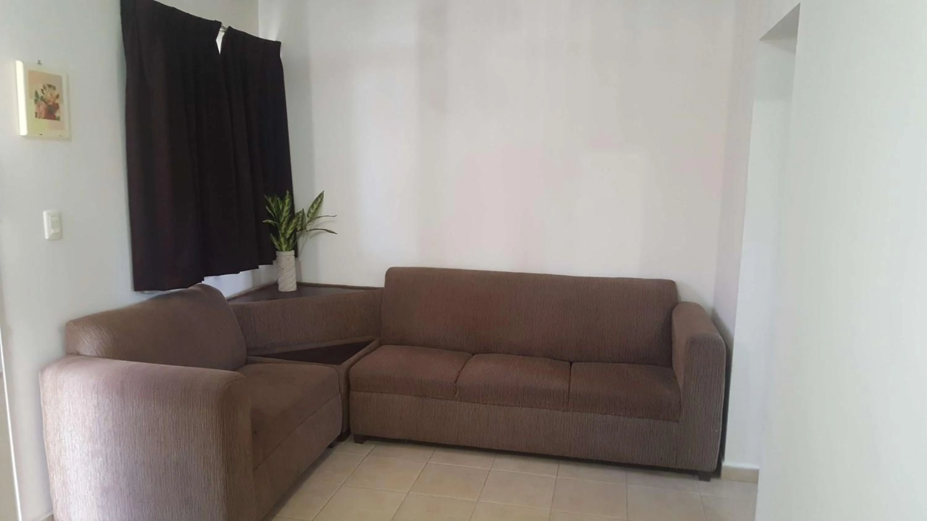 Photo of the whole room in Hotel Go Inn