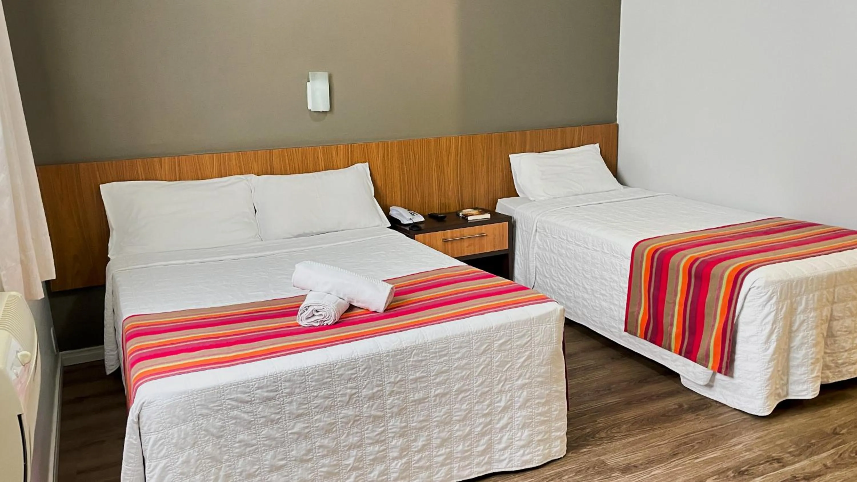 Photo of the whole room, Bed in Itajaí Express Residence