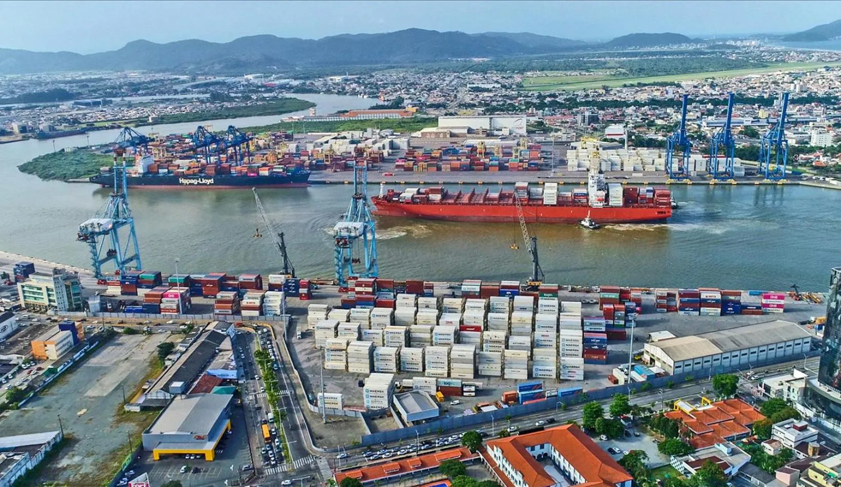 Bird's eye view in Itajaí Express Residence