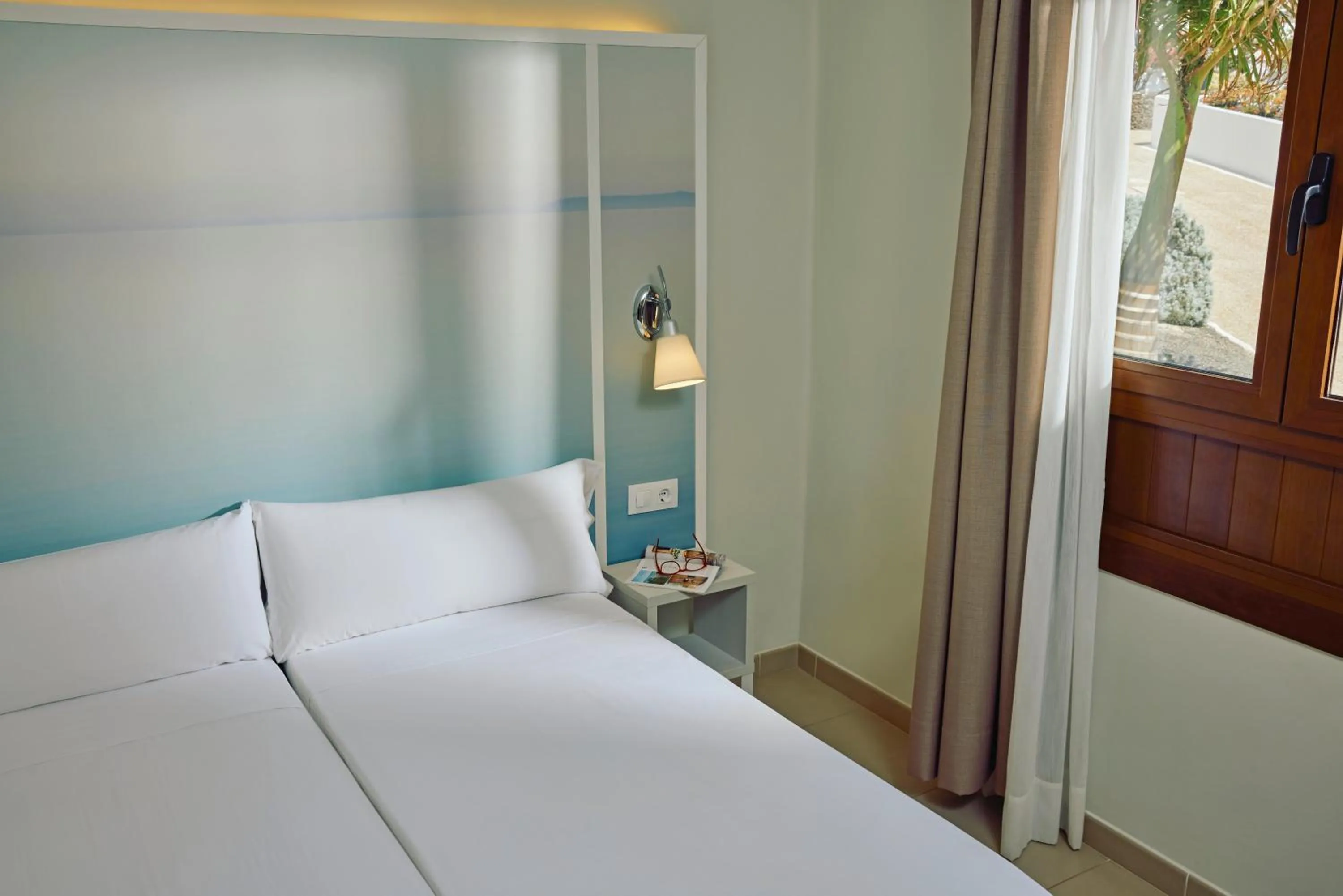 Bedroom, Bed in Grupotel Flamingo Beach