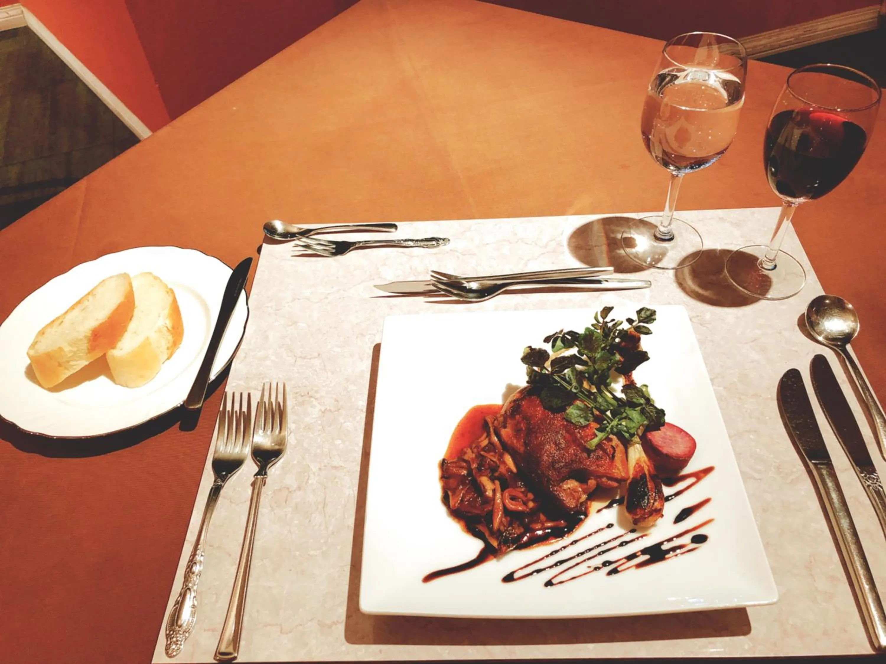 Food in Auberge Mermaid