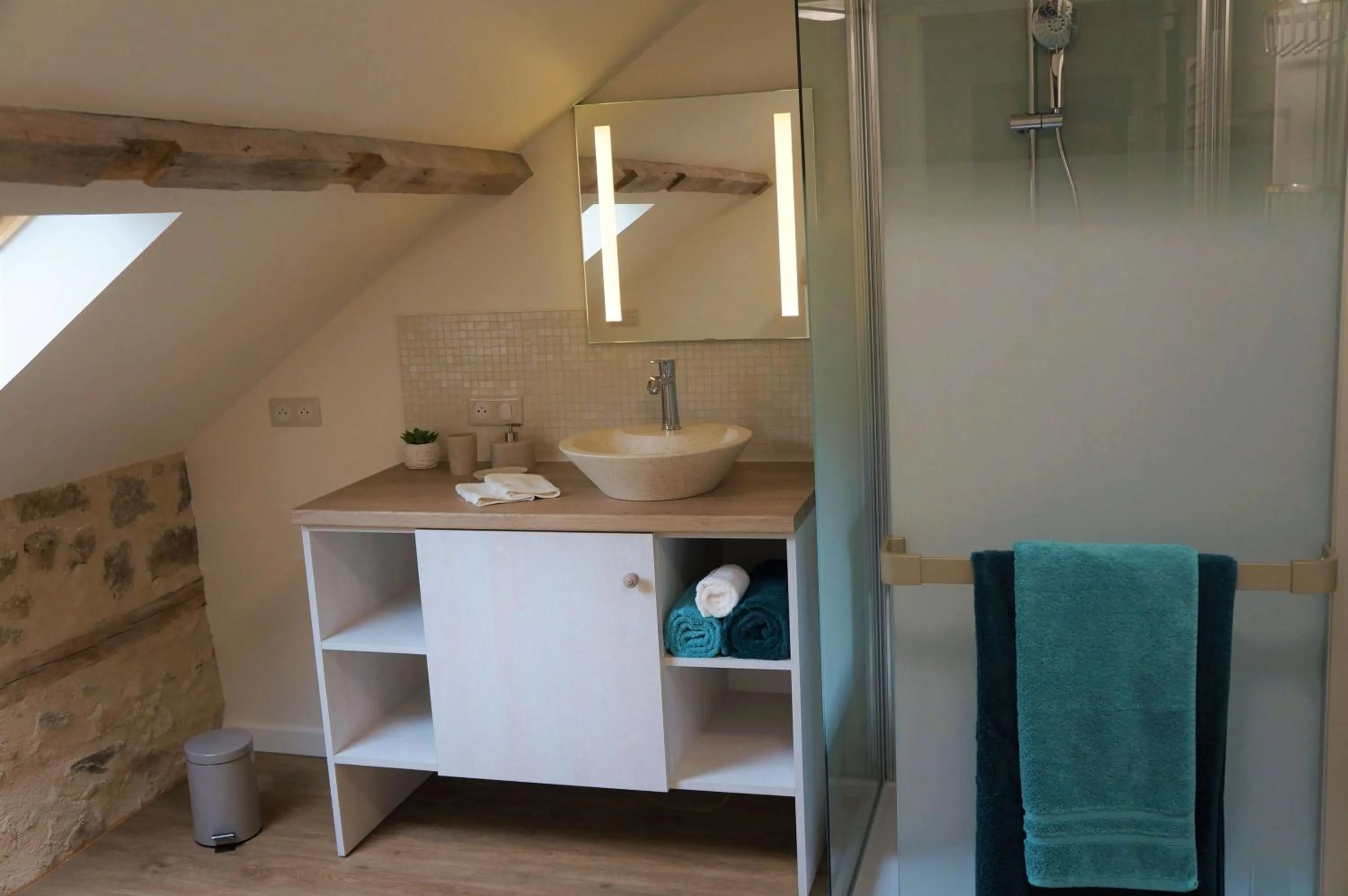 Bathroom in B&B Les Tranchées