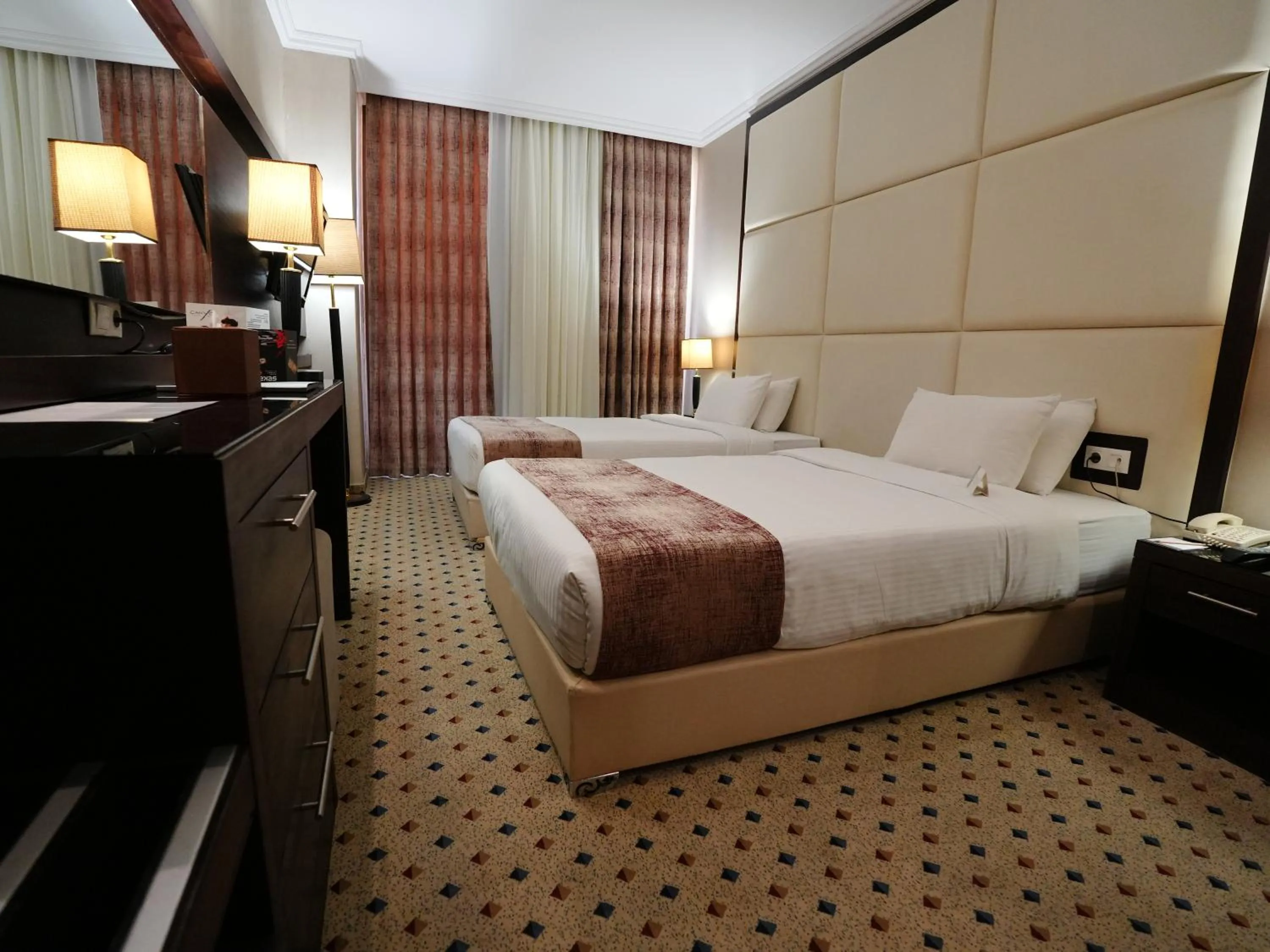 Bed in Canyon Hotel Erbil