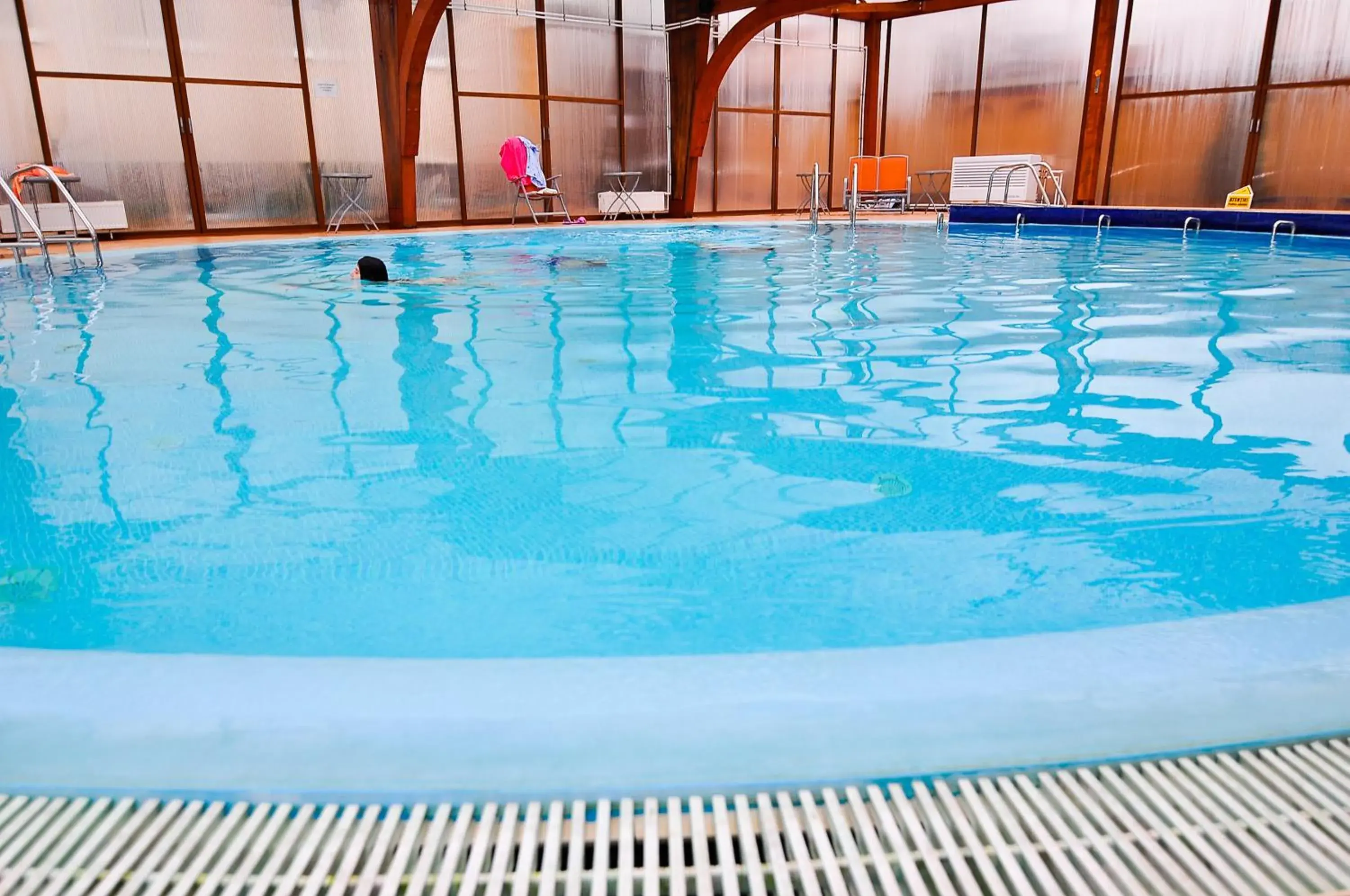 Swimming pool in Hotel Maxim Swimming pool in Hotel Maxim