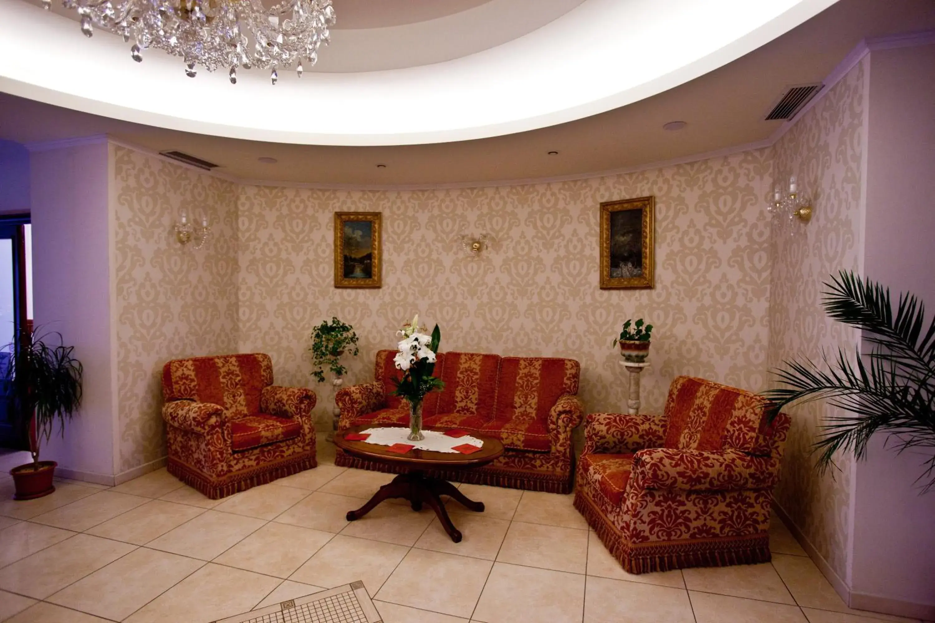 Lobby or reception in Hotel Maxim Lobby or reception in Hotel Maxim