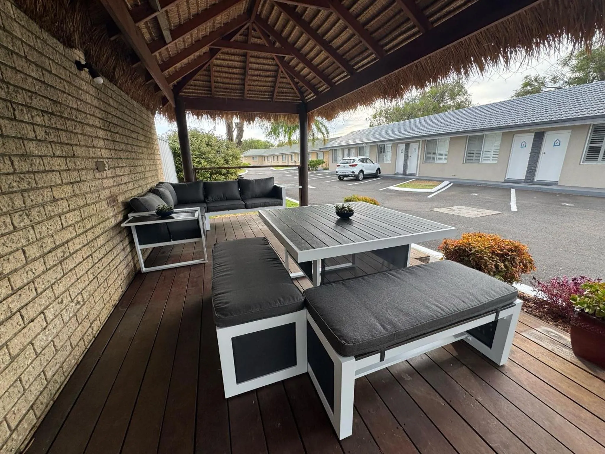 Property building in Busselton Gale Street Motel & Villas