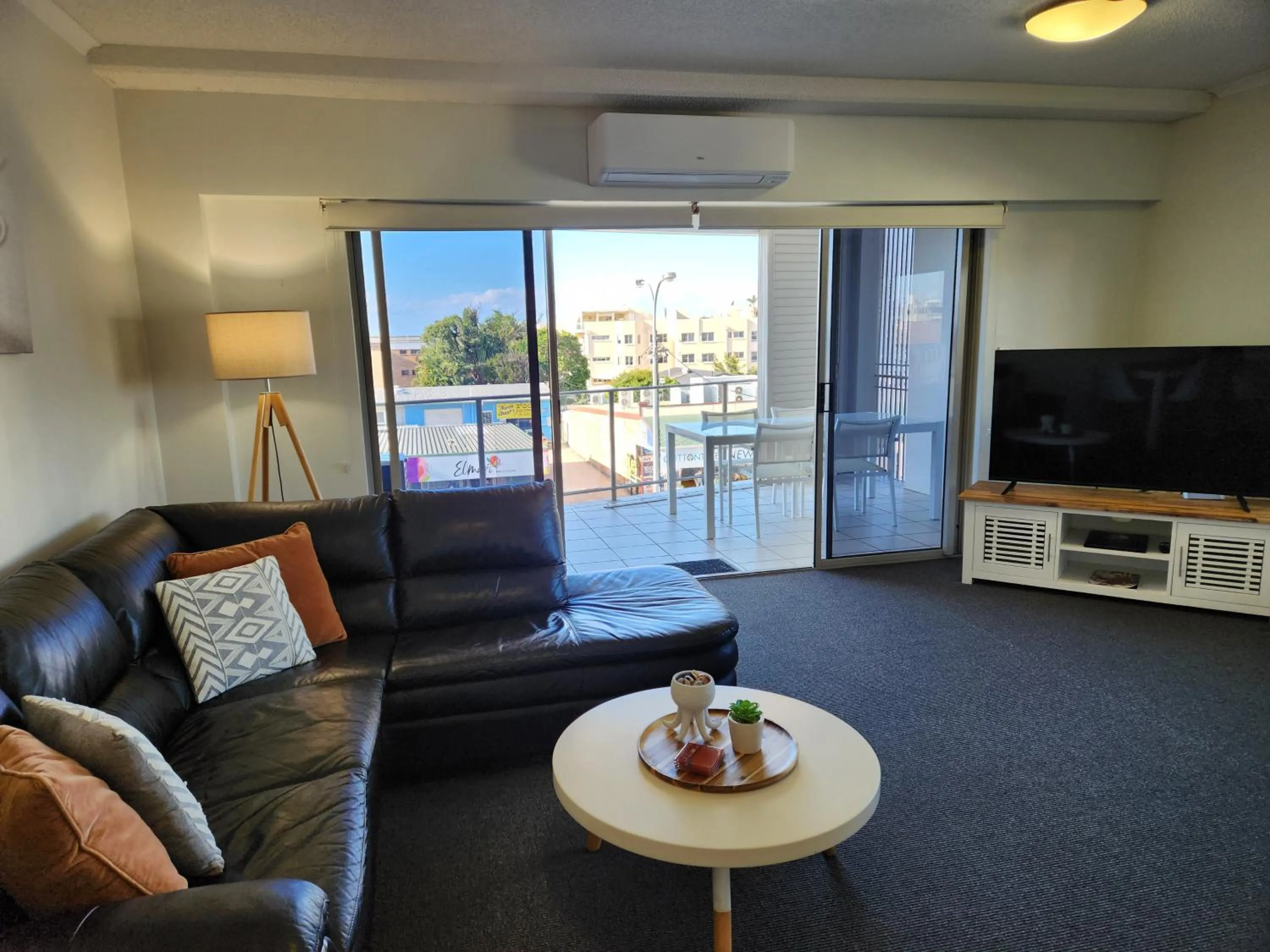 TV and multimedia in Rovera Apartments