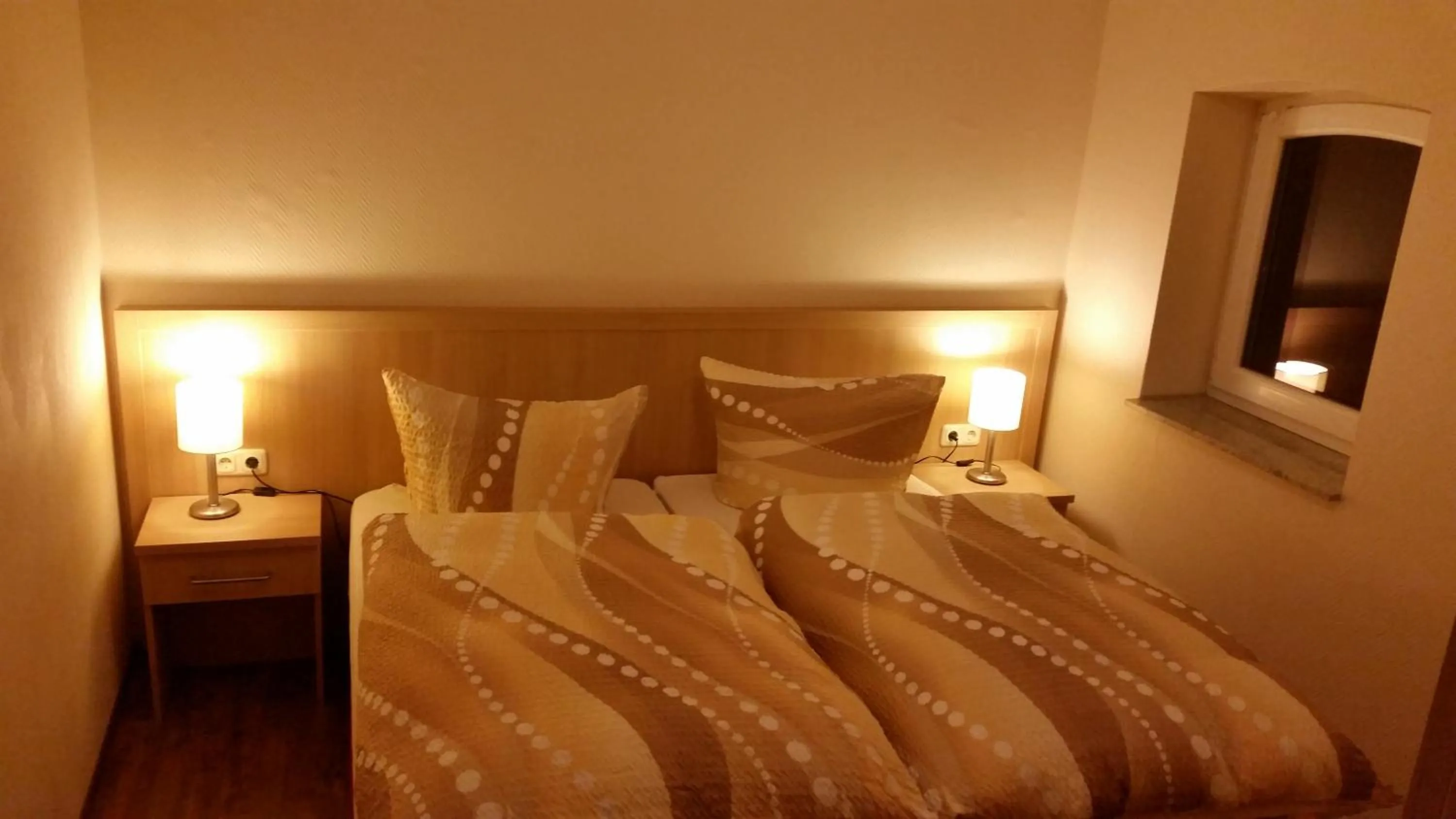 Bedroom, Bed in Landhotel Kreien