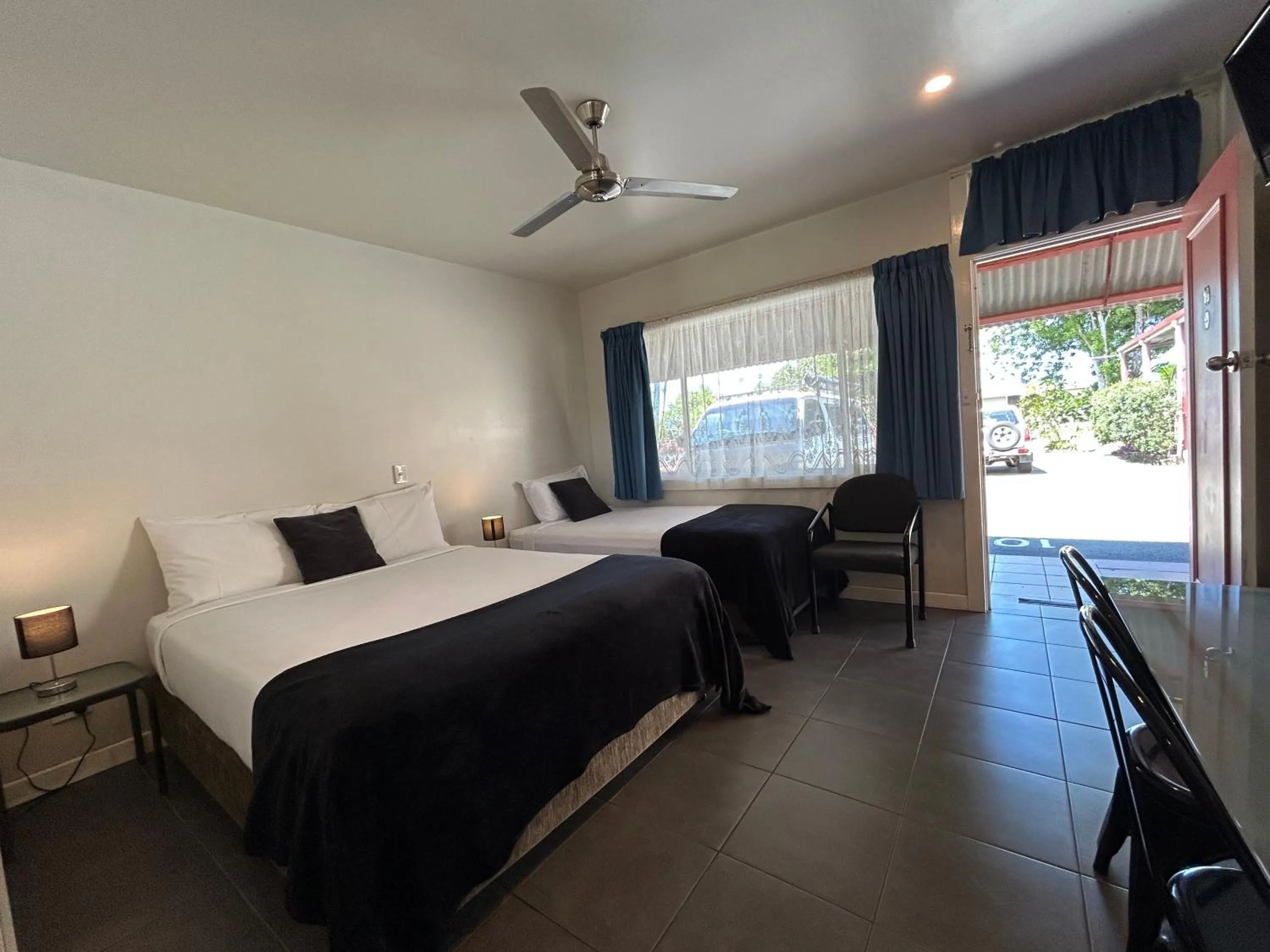 Bed in Tweed River Motel