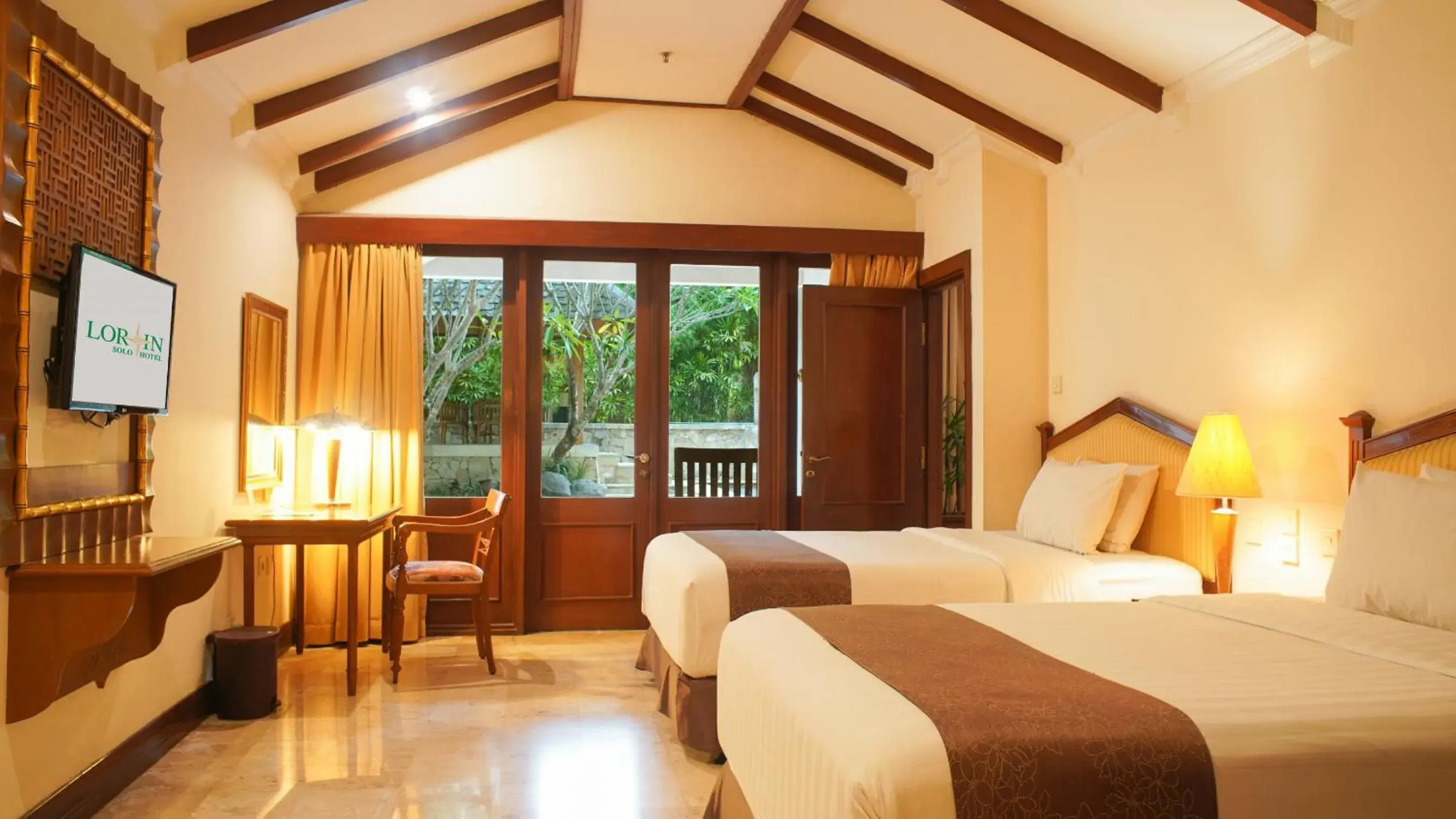 Bedroom, Bed in Lorin Solo Hotel Bedroom, Bed in Lorin Solo Hotel