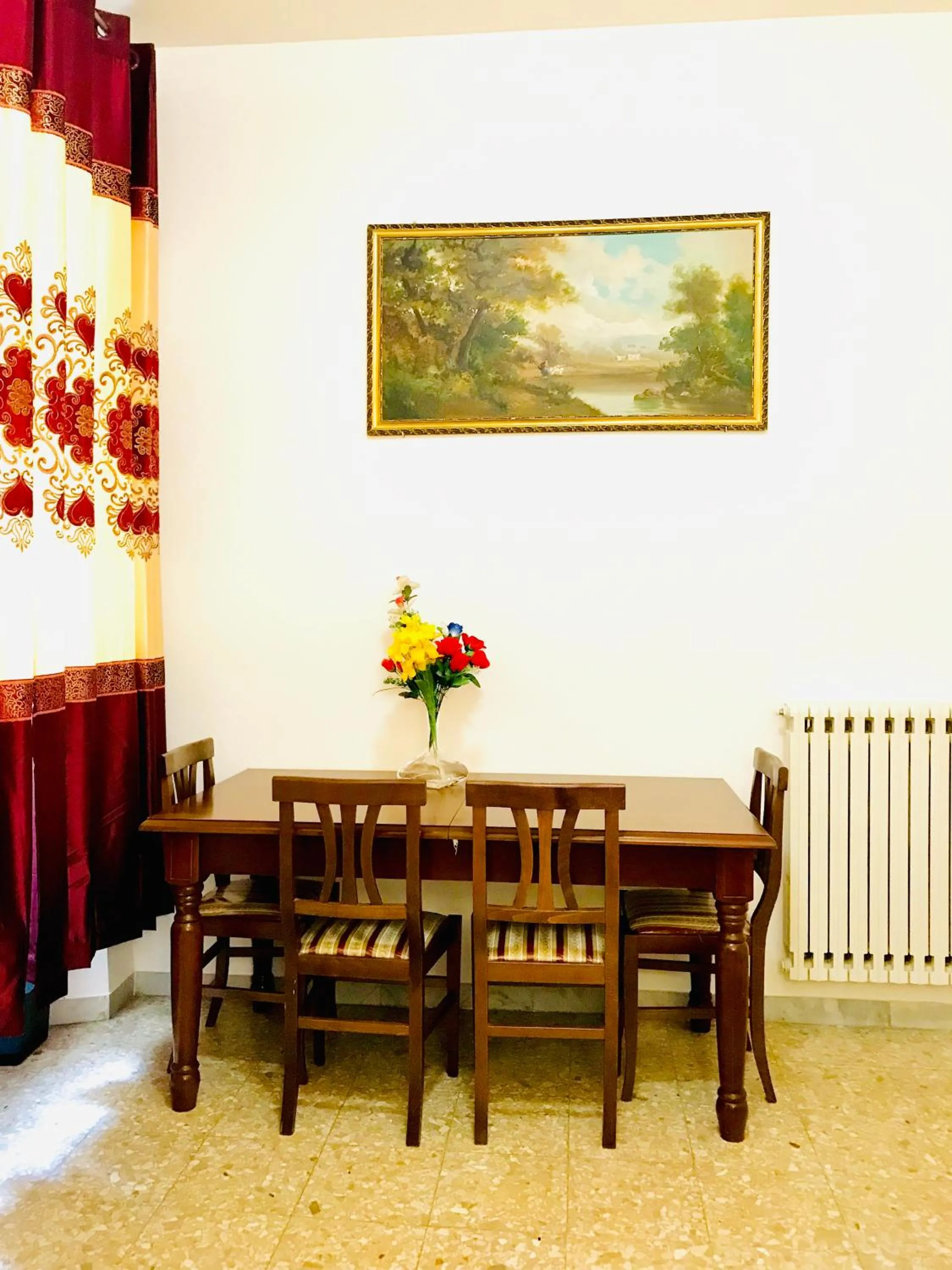 Dining area in COLOSSEUM LUXURY ROOM