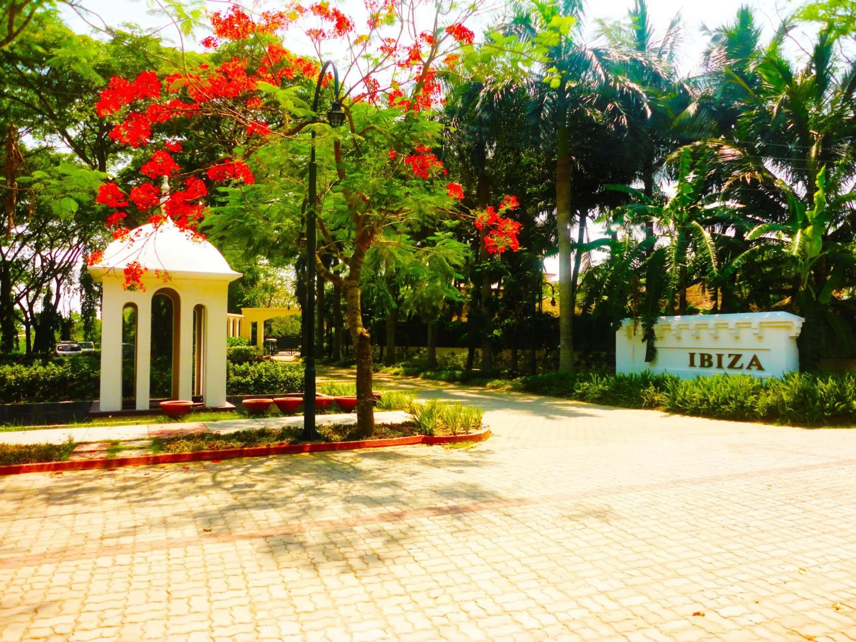 Property building in Ibiza The Fern Resort & Spa, Kolkata