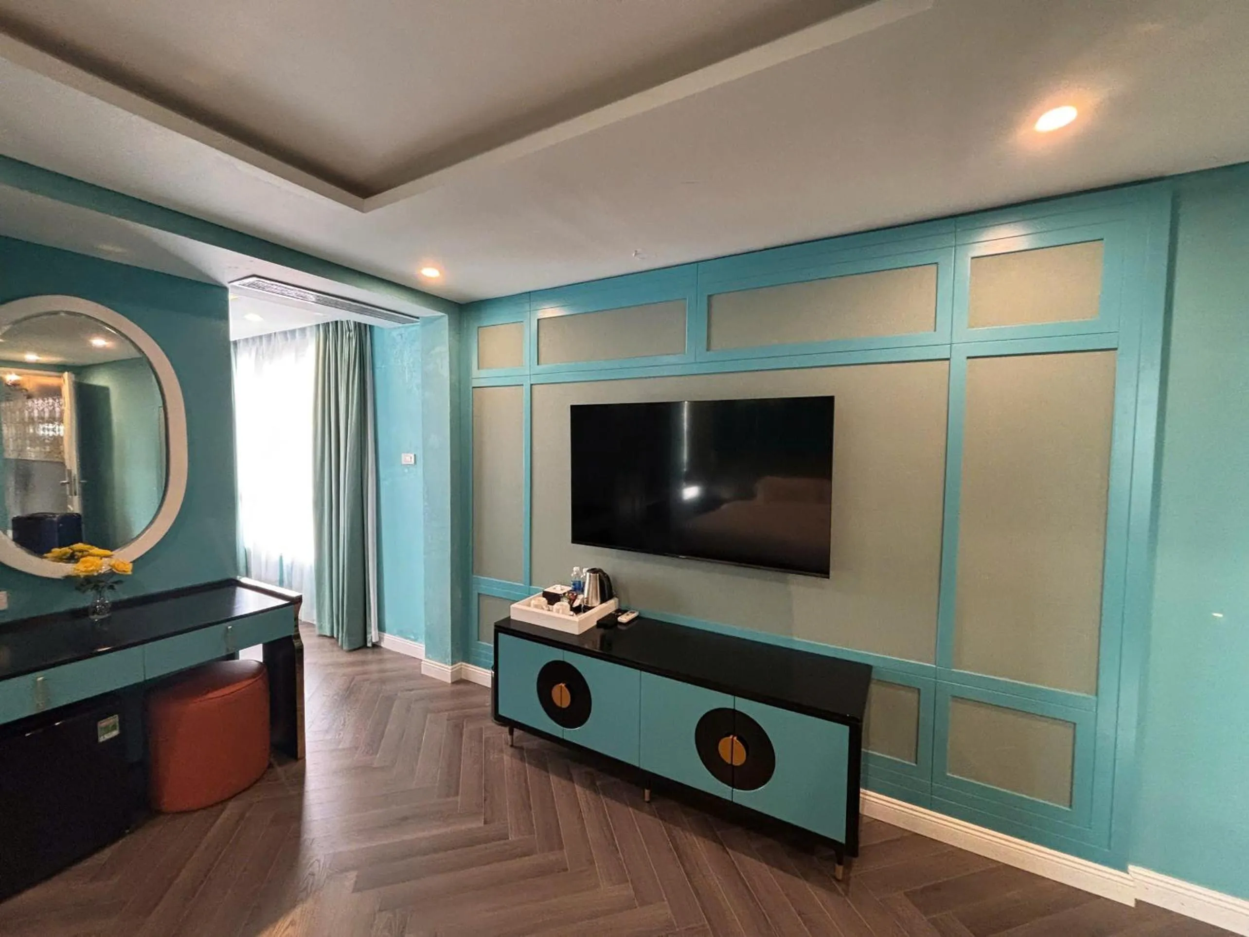 Minerva Church Hotel