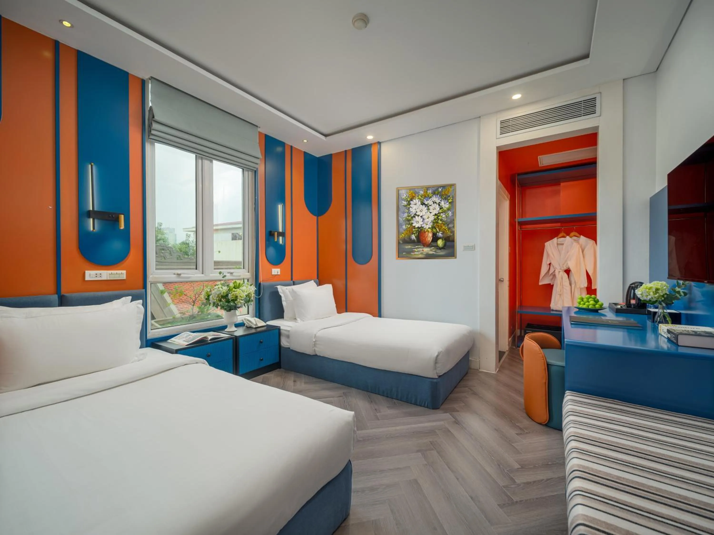 Bed in Minerva Church Hotel