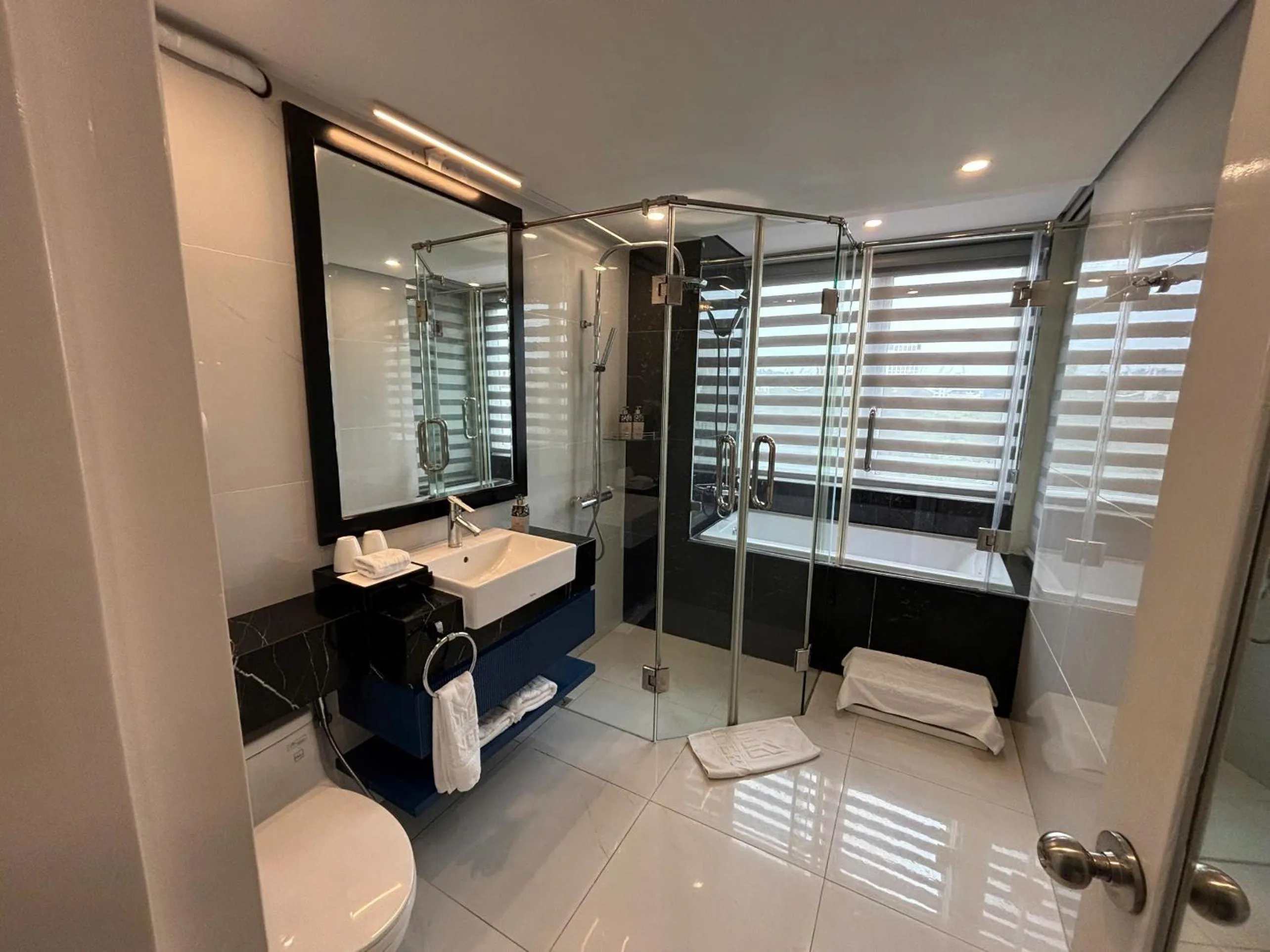 Minerva Church Hotel