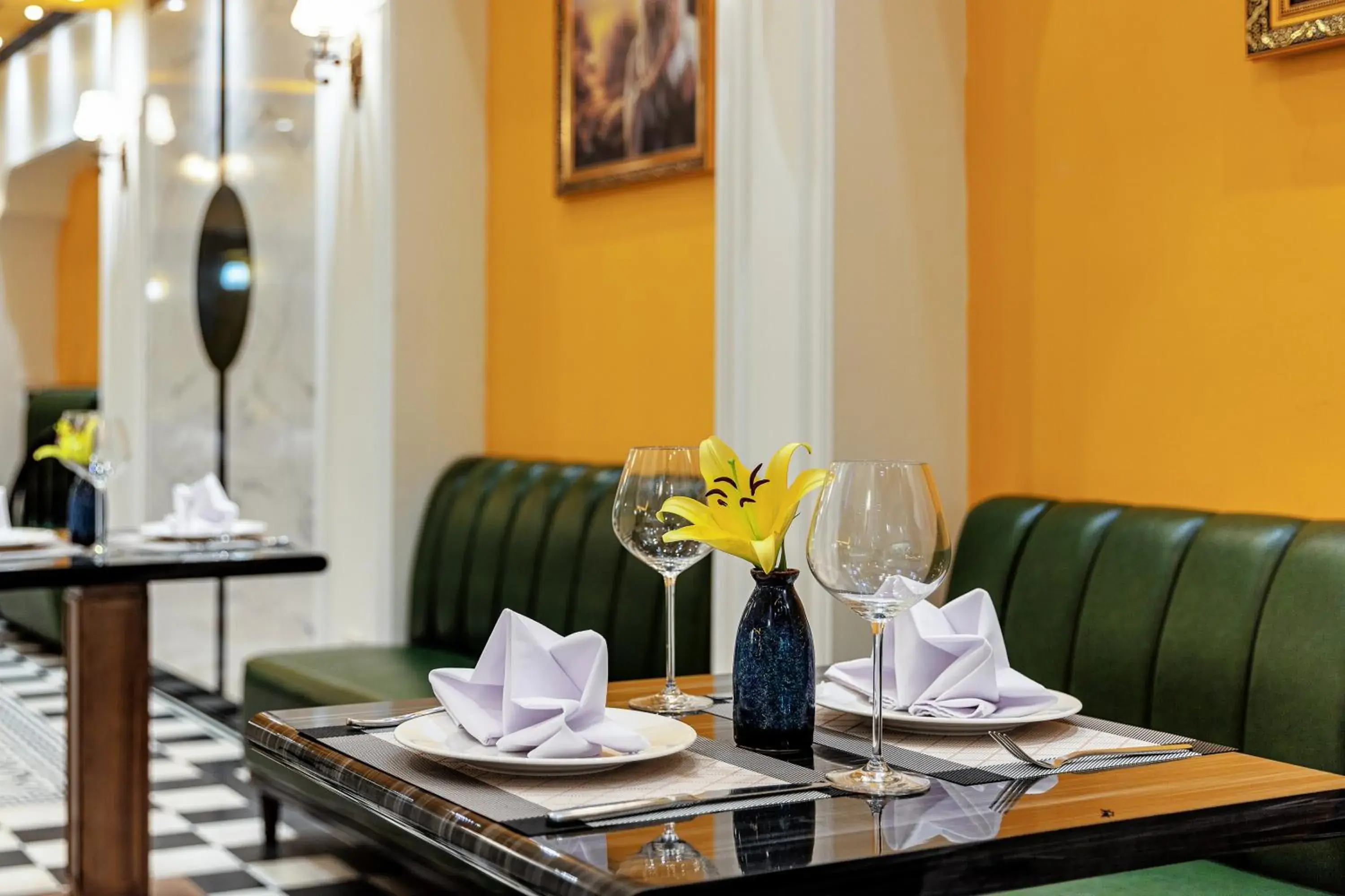 Restaurant/places to eat in Minerva Church Hotel Restaurant/places to eat in Minerva Church Hotel