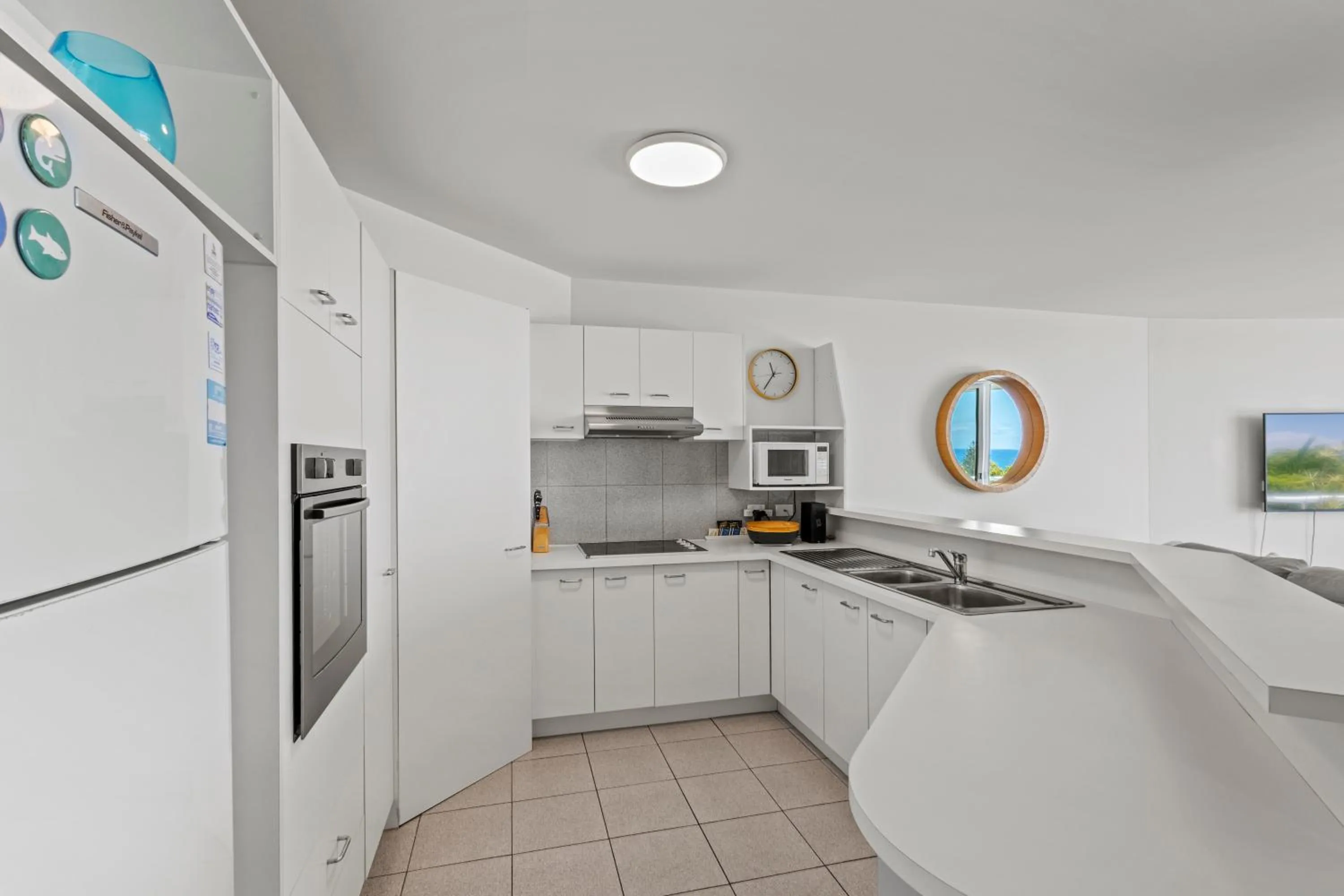 Kitchen or kitchenette in Sunshine Vista