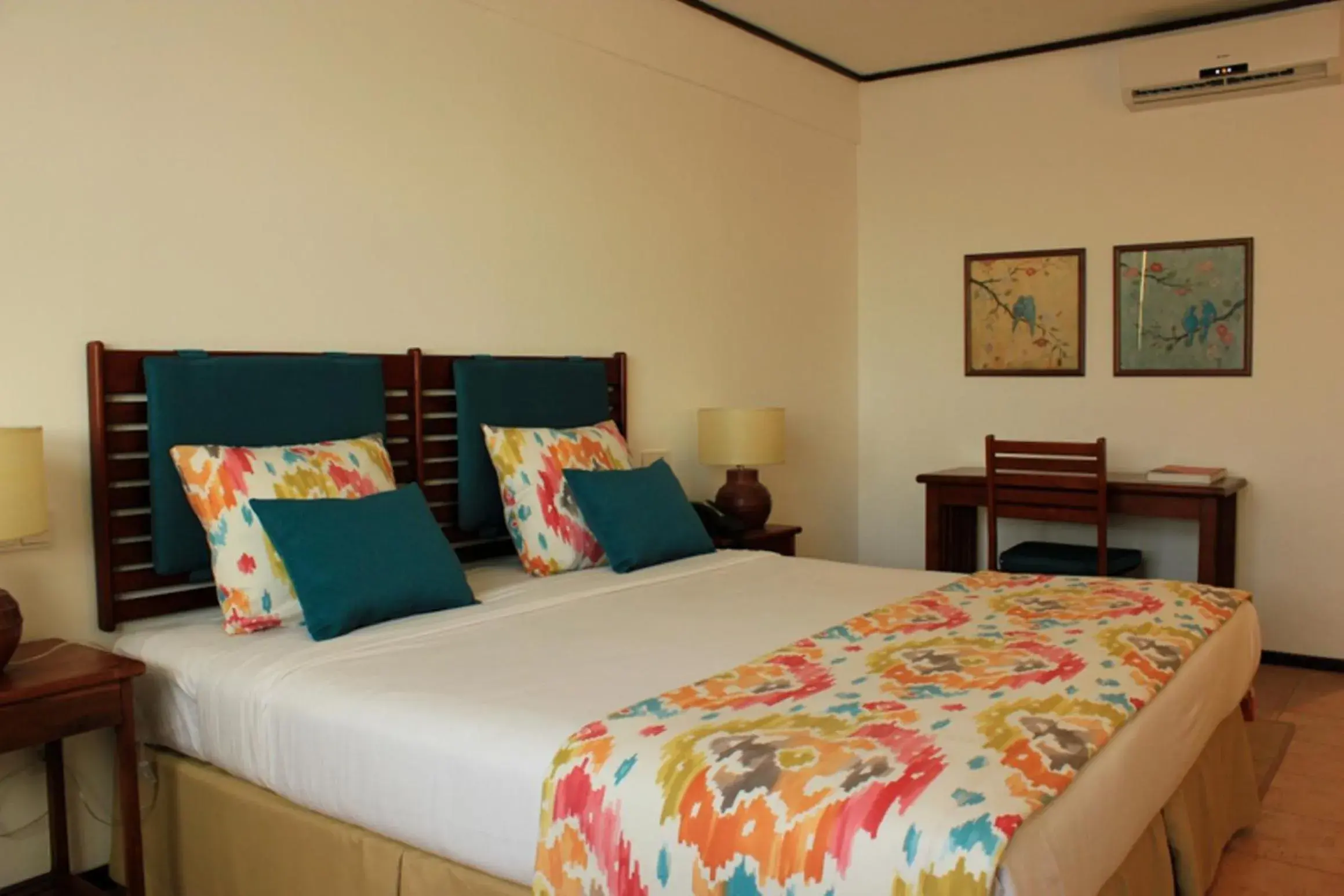 Deluxe Double or Twin Room in Hotel Timor Deluxe Double or Twin Room in Hotel Timor