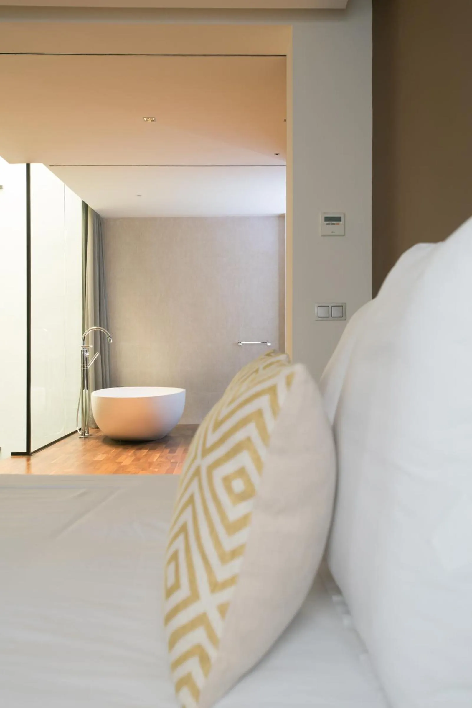 Property building, Bed in Hommyhome Arenal Luxury