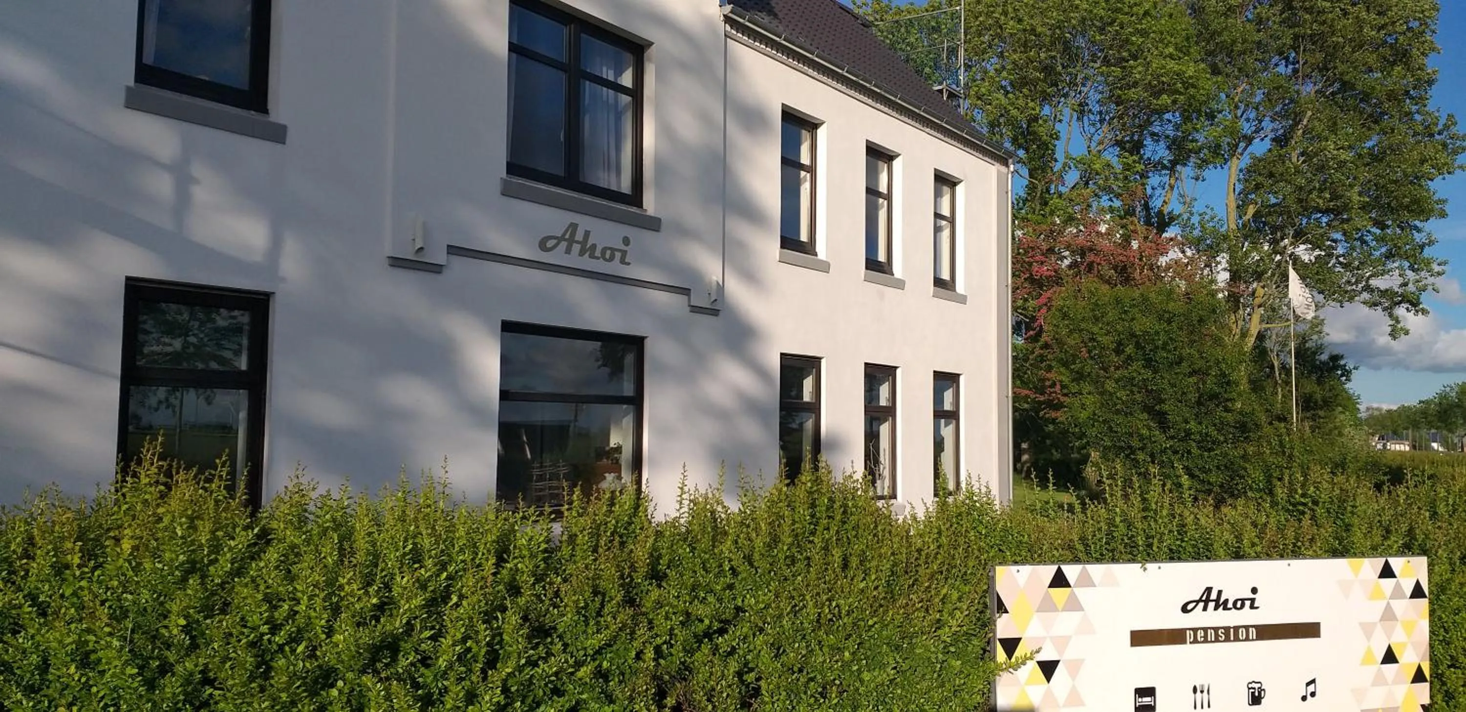 Property building in Ahoi