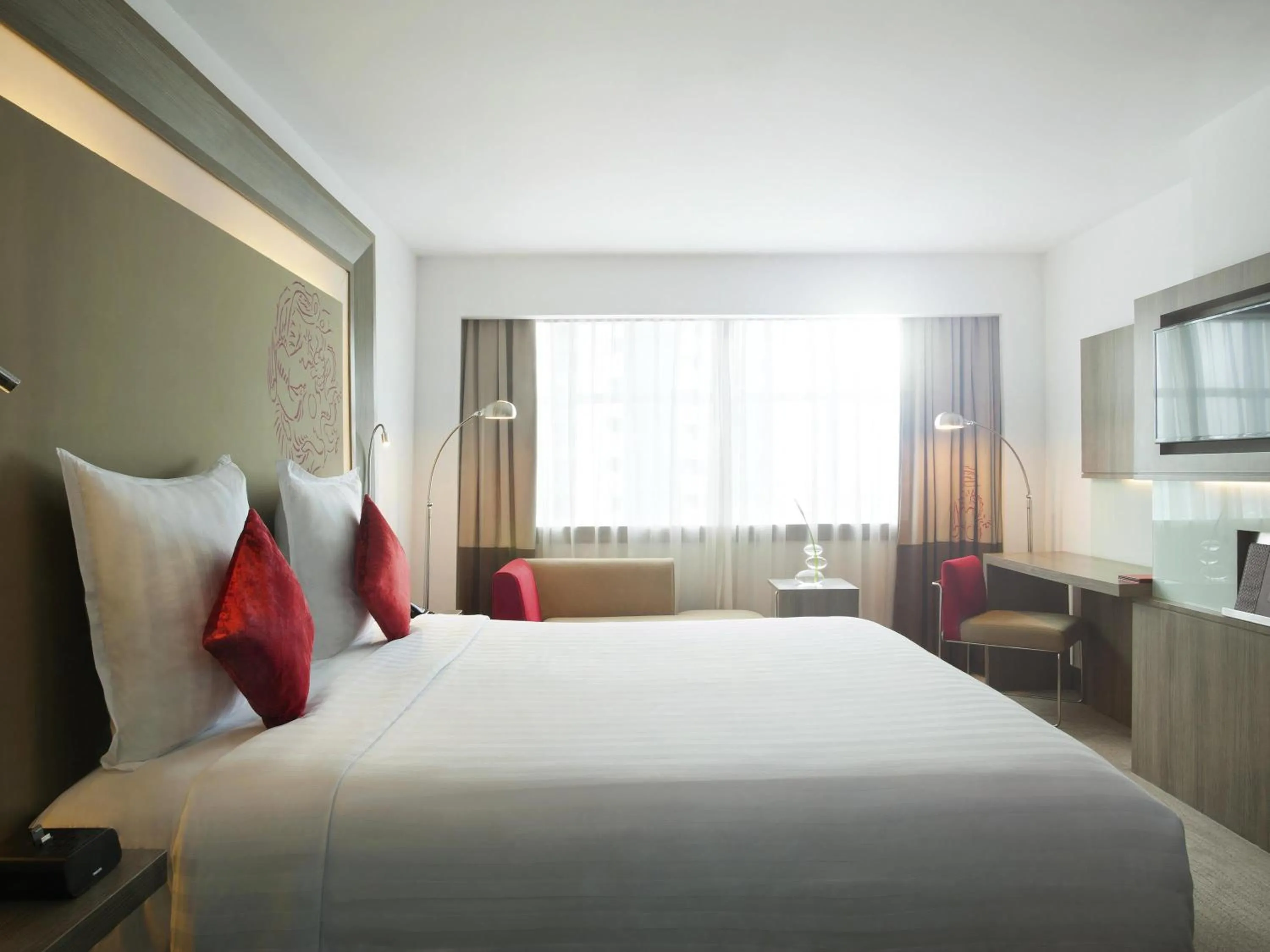 Bedroom, Bed in Novotel Jakarta Gajah Mada